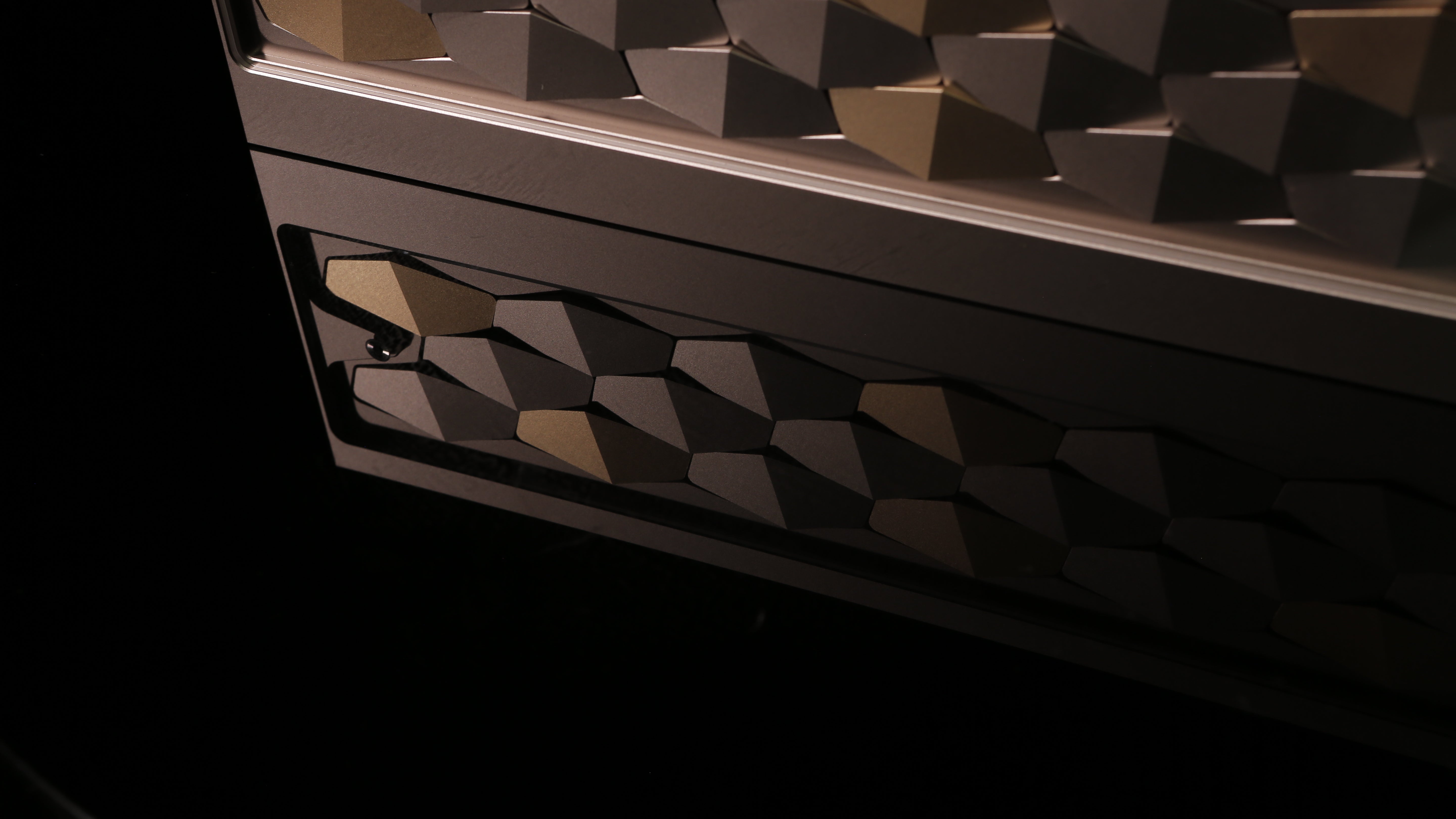 [In Stock] Dragon Scales Wrist Rest 65%-Silicone Connector Version