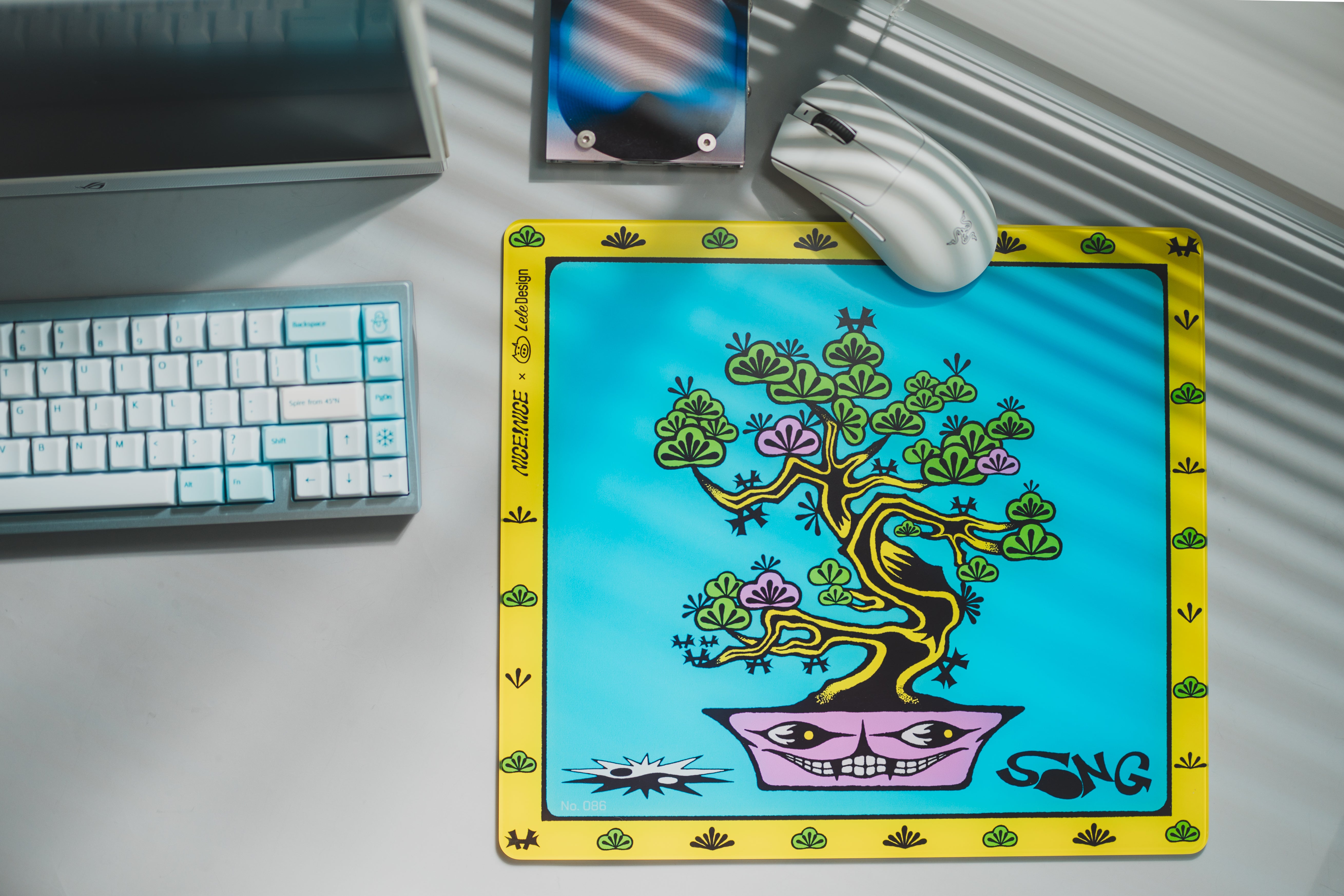 [In Stock] LeleDesign Curation Summer Camp Glass Mousepad（feat. NICE!NICE ®）
