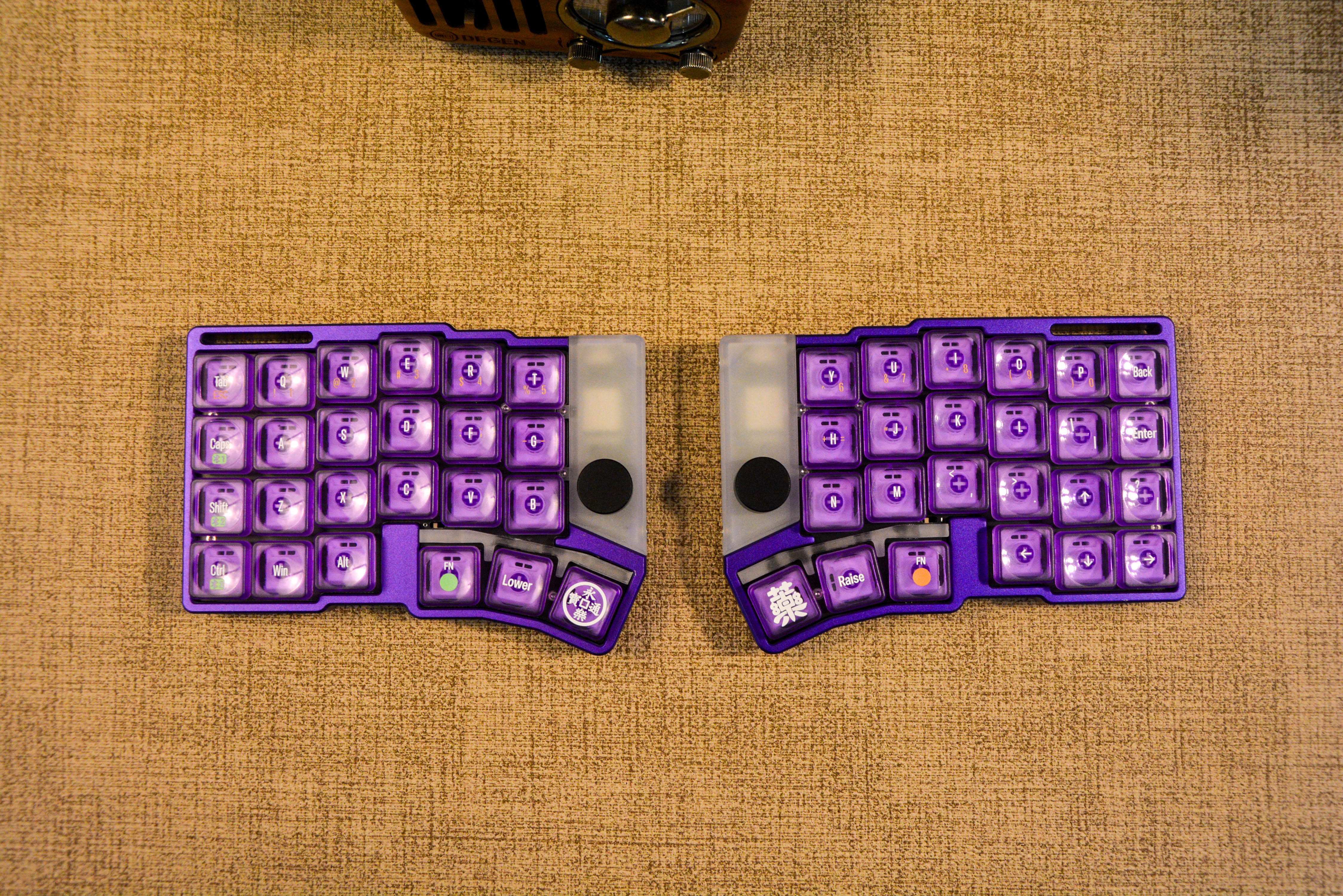 [Pre Order] Cornix Tented Low Profile Split Ergo Keyboard by JZF