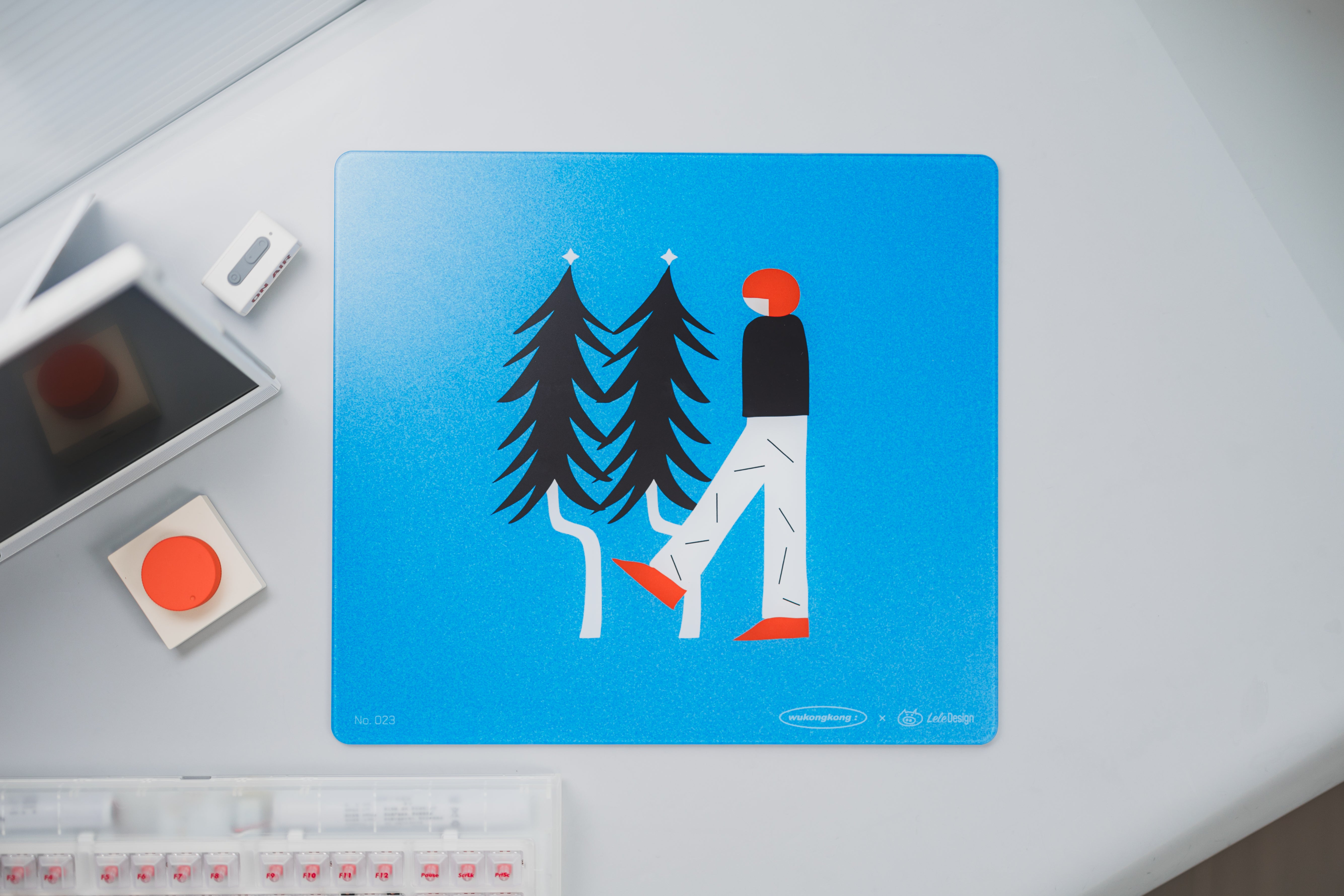 [In Stock] LeleDesign Curation Summer Camp Glass Mousepad（feat. Wukongkong）