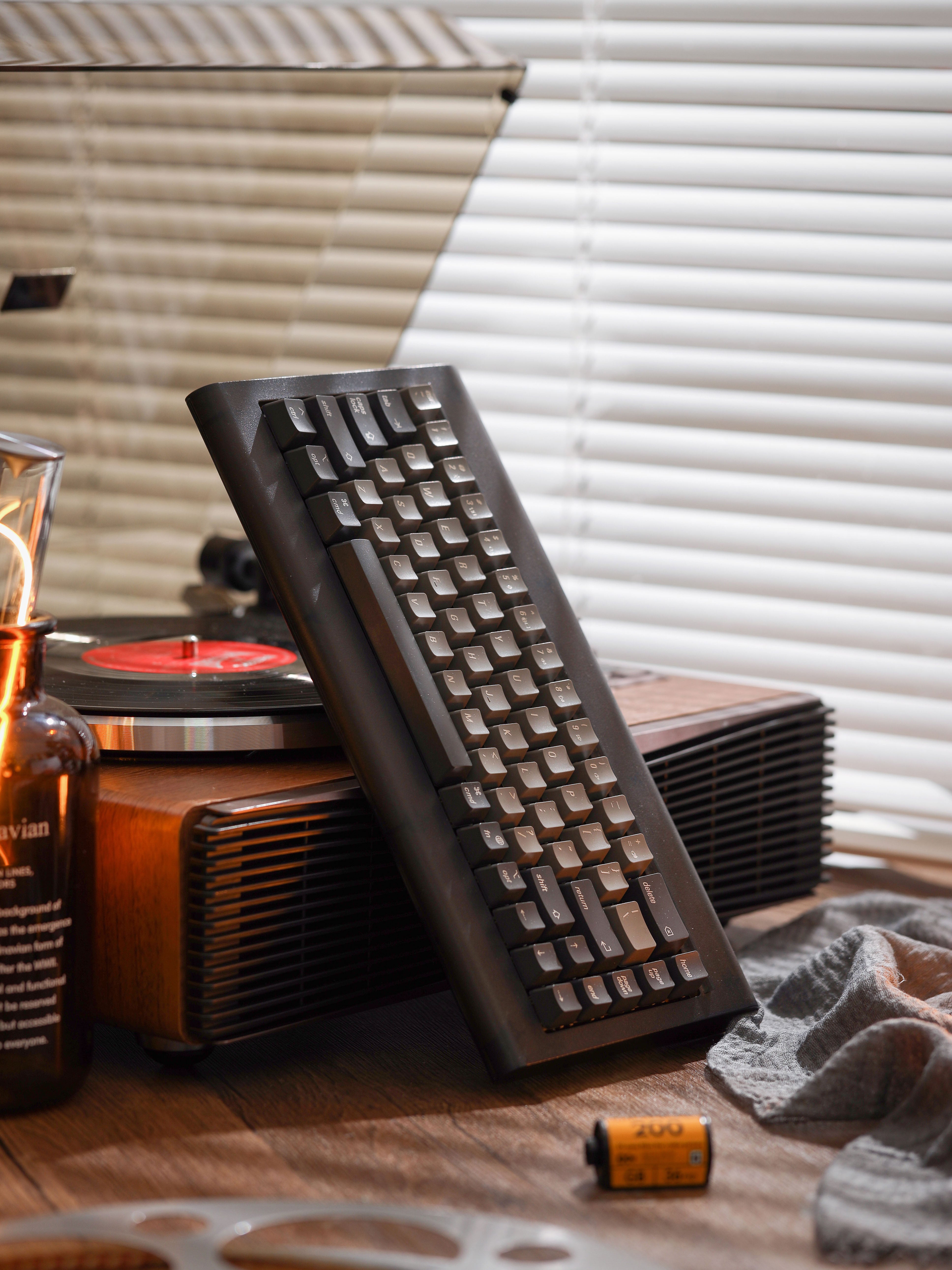 [In Stock] Kataaa Model VI Mechanical Hot-Swappable Keyboard