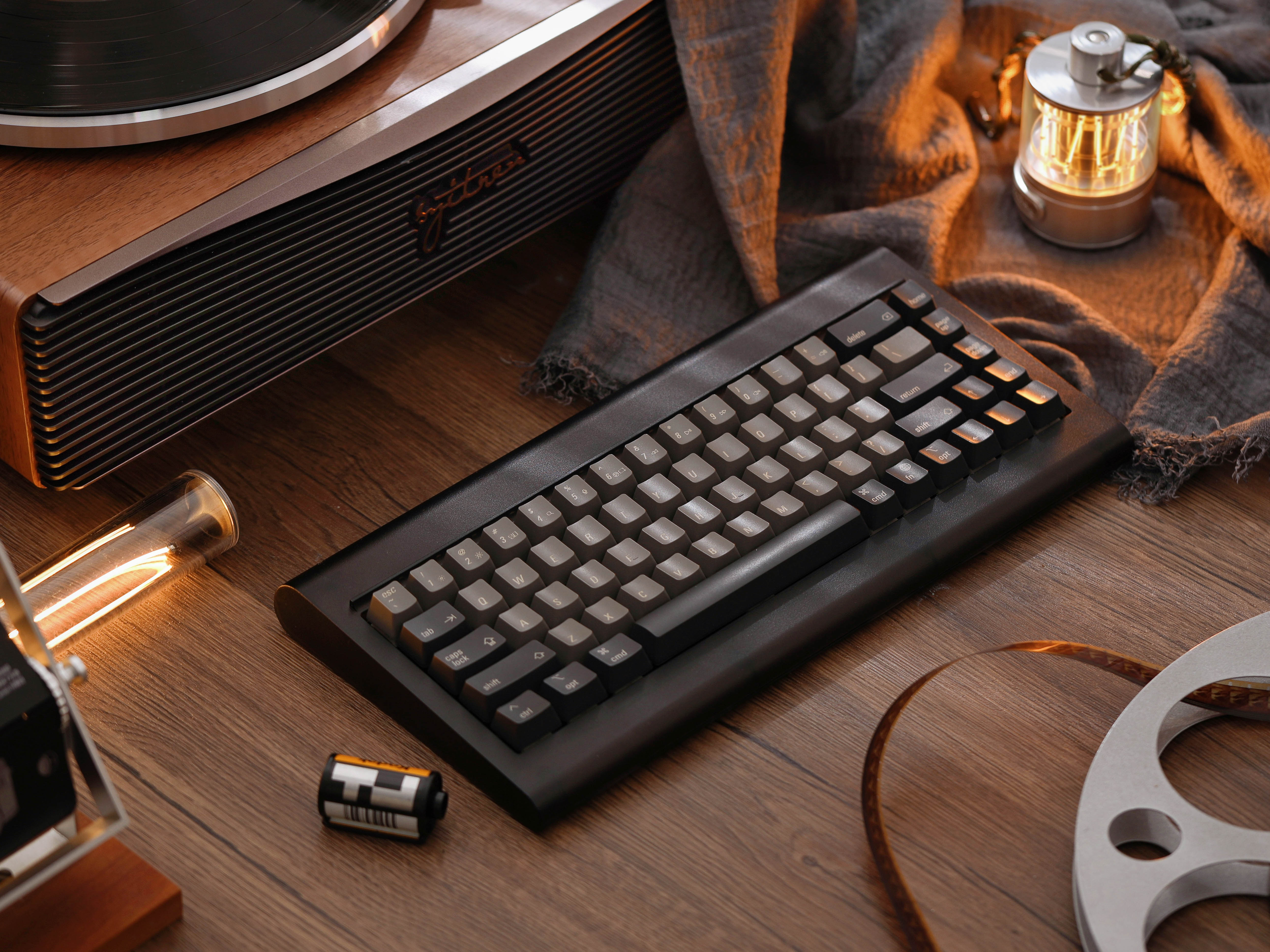 [In Stock] Kataaa Model VI Mechanical Hot-Swappable Keyboard