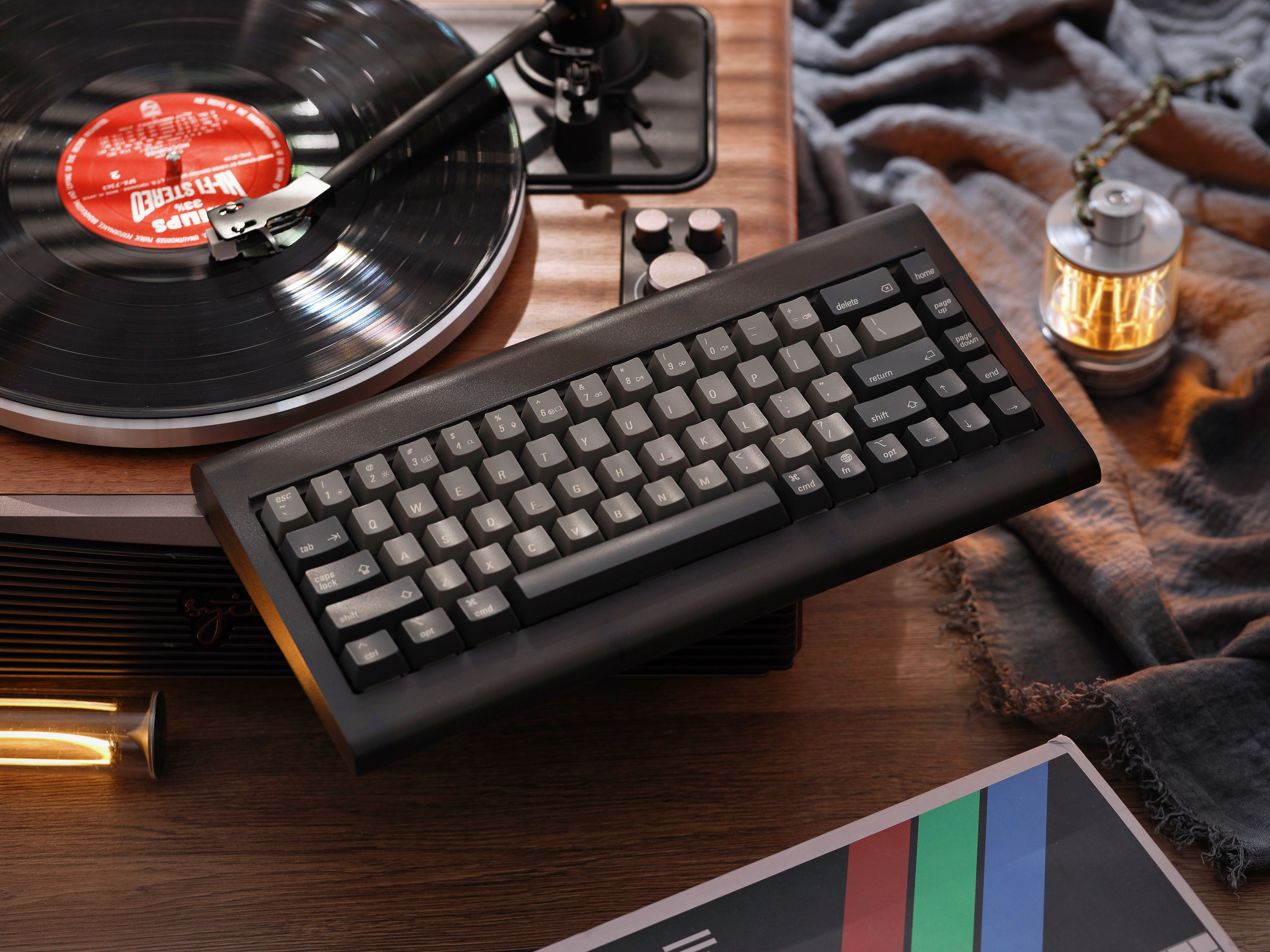 [In Stock] Kataaa Model VI Mechanical Hot-Swappable Keyboard