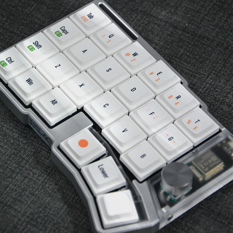 Pre Order] Cornix Tented Low Profile Split Ergo Keyboard by Jezail Fu