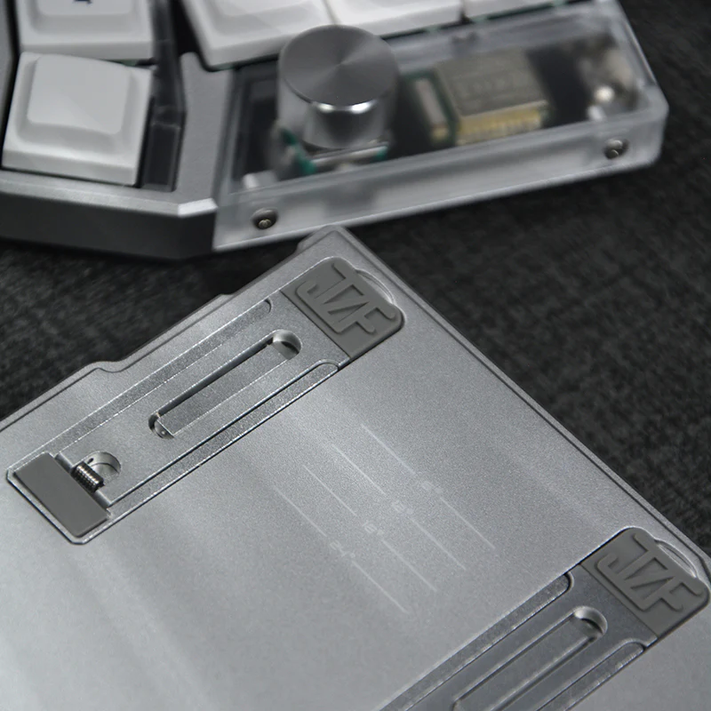 [Pre Order] Cornix Tented Low Profile Split Ergo Keyboard by Jezail Funder