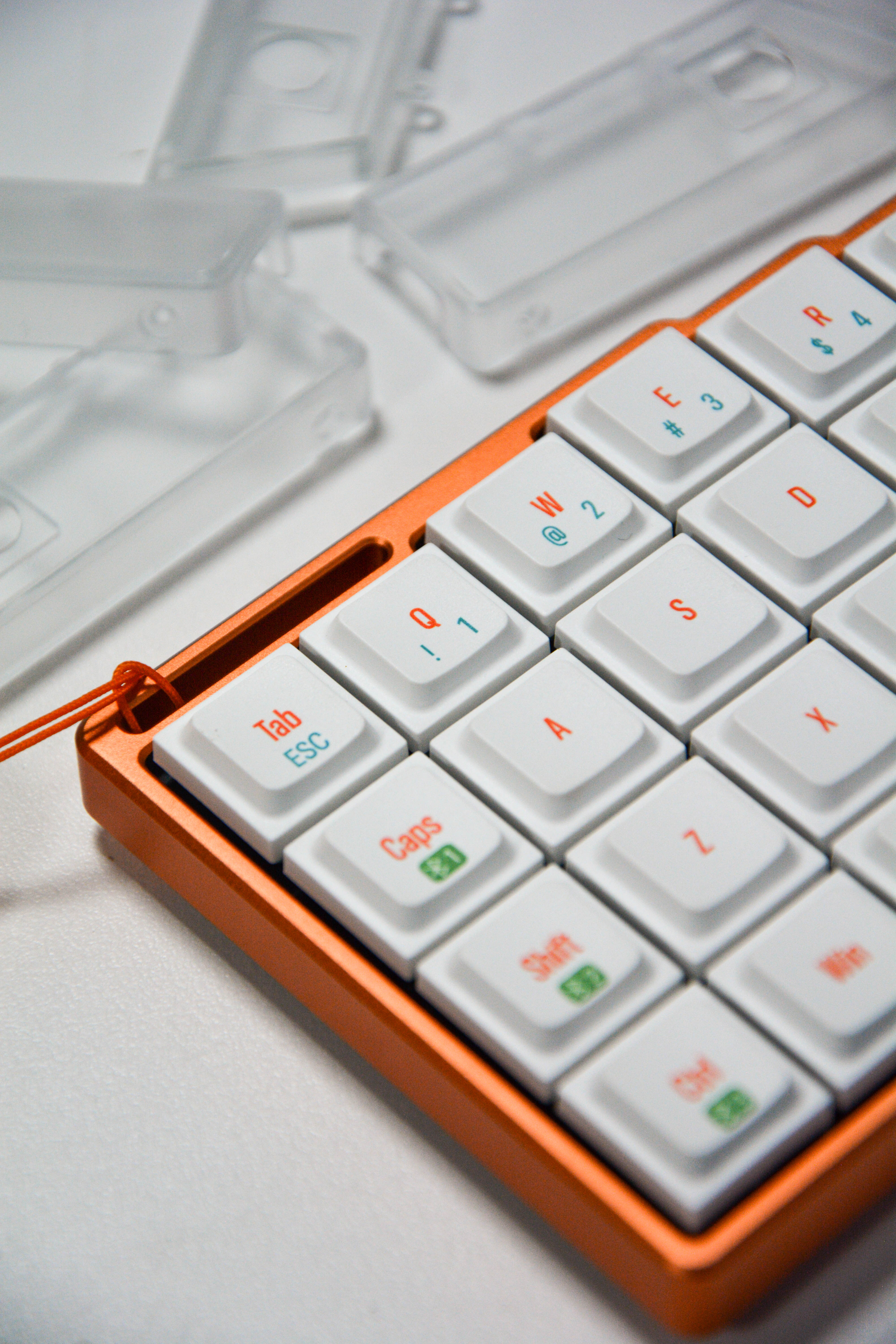 [Pre Order] Cornix Tented Low Profile Split Ergo Keyboard by Jezail Funder