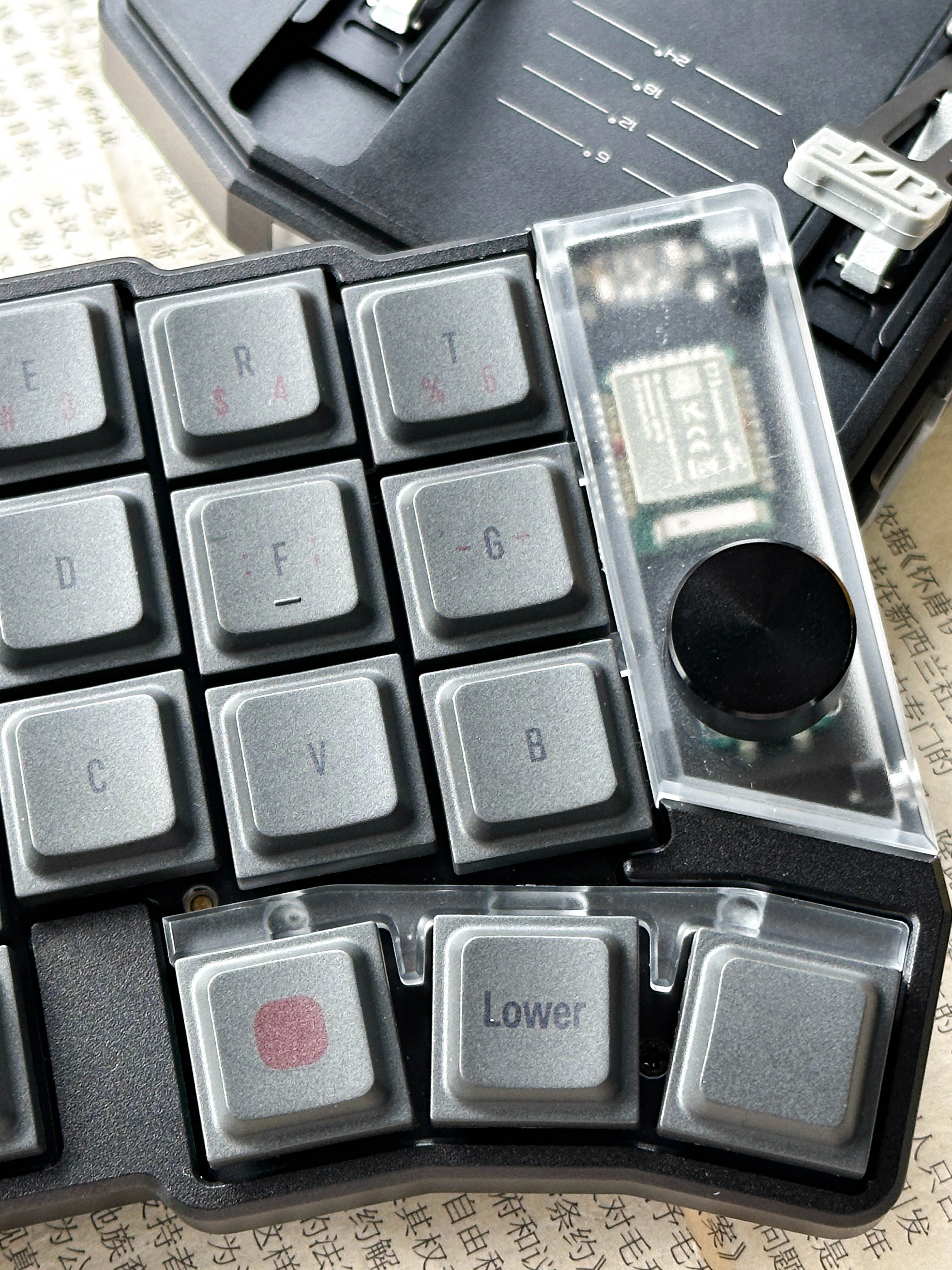 [Pre Order] Cornix Tented Low Profile Split Ergo Keyboard by Jezail Funder