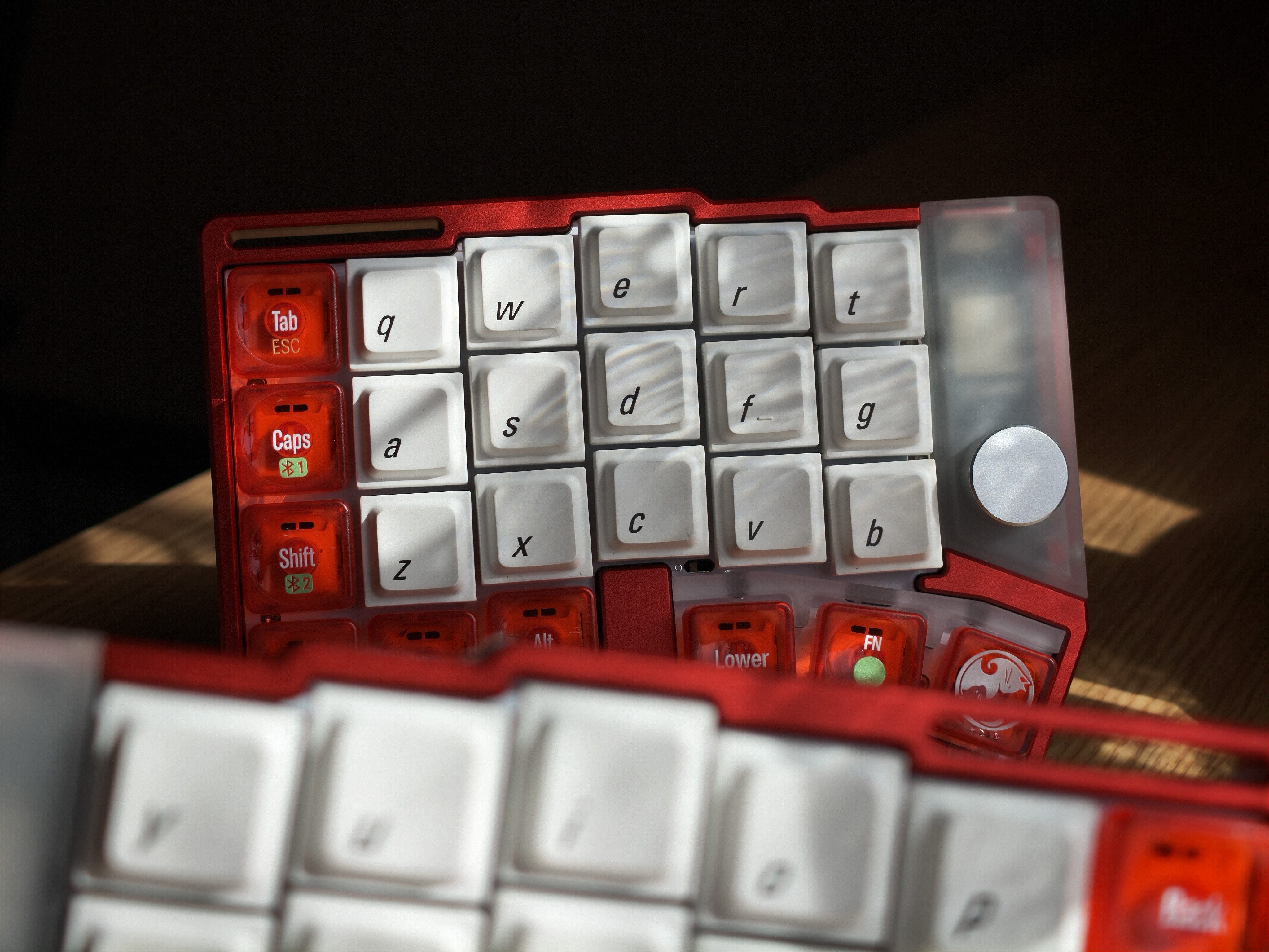 [Pre Order] Cornix Tented Low Profile Split Ergo Keyboard by JZF