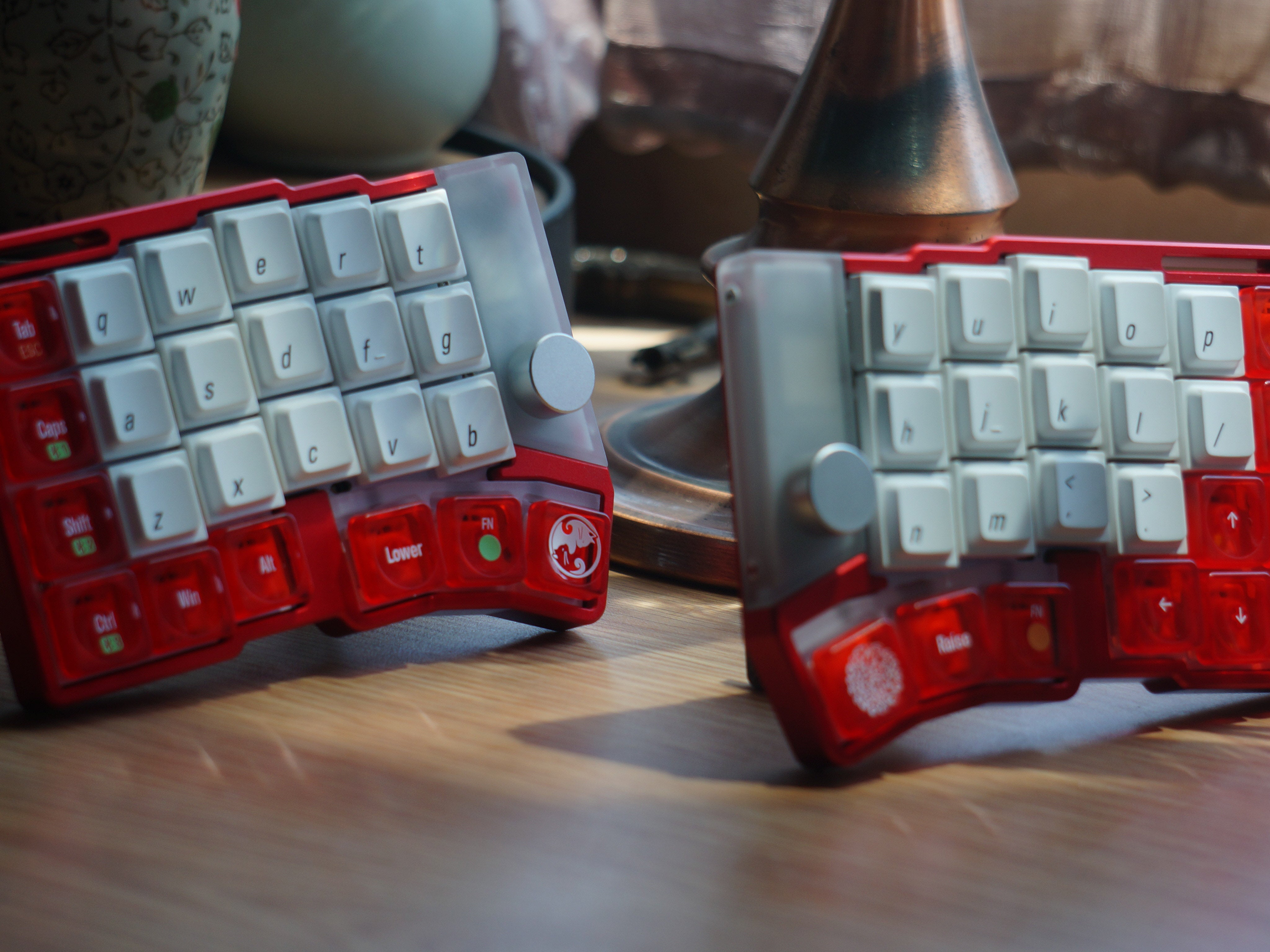 [Pre Order] Cornix Tented Low Profile Split Ergo Keyboard by JZF