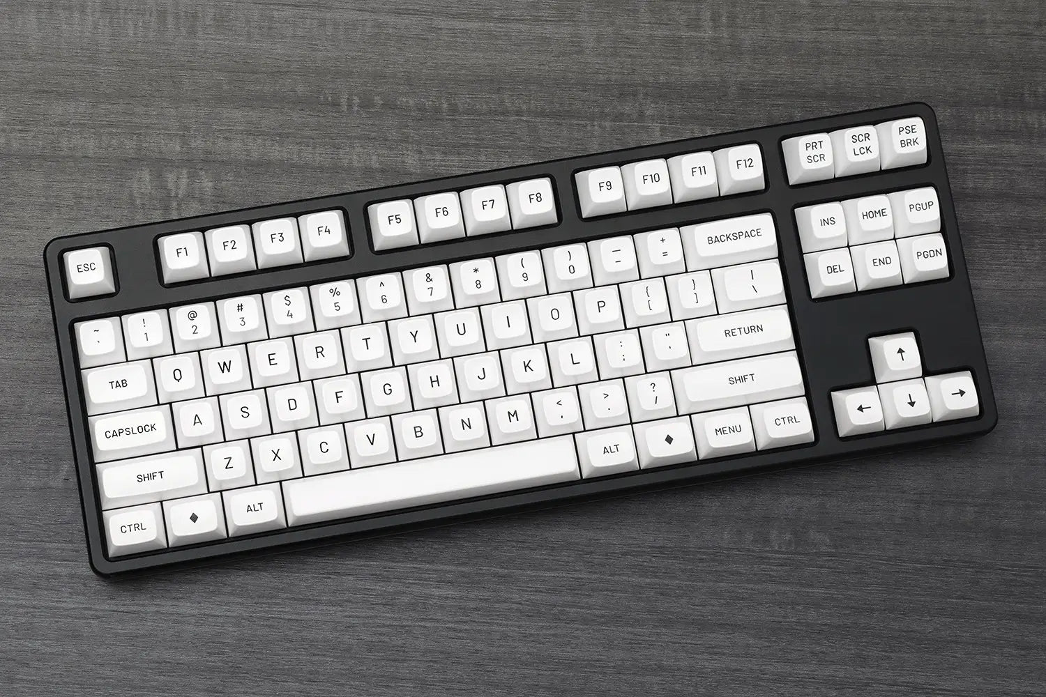 MT3 Black on White Keycaps - Thumbnail 3