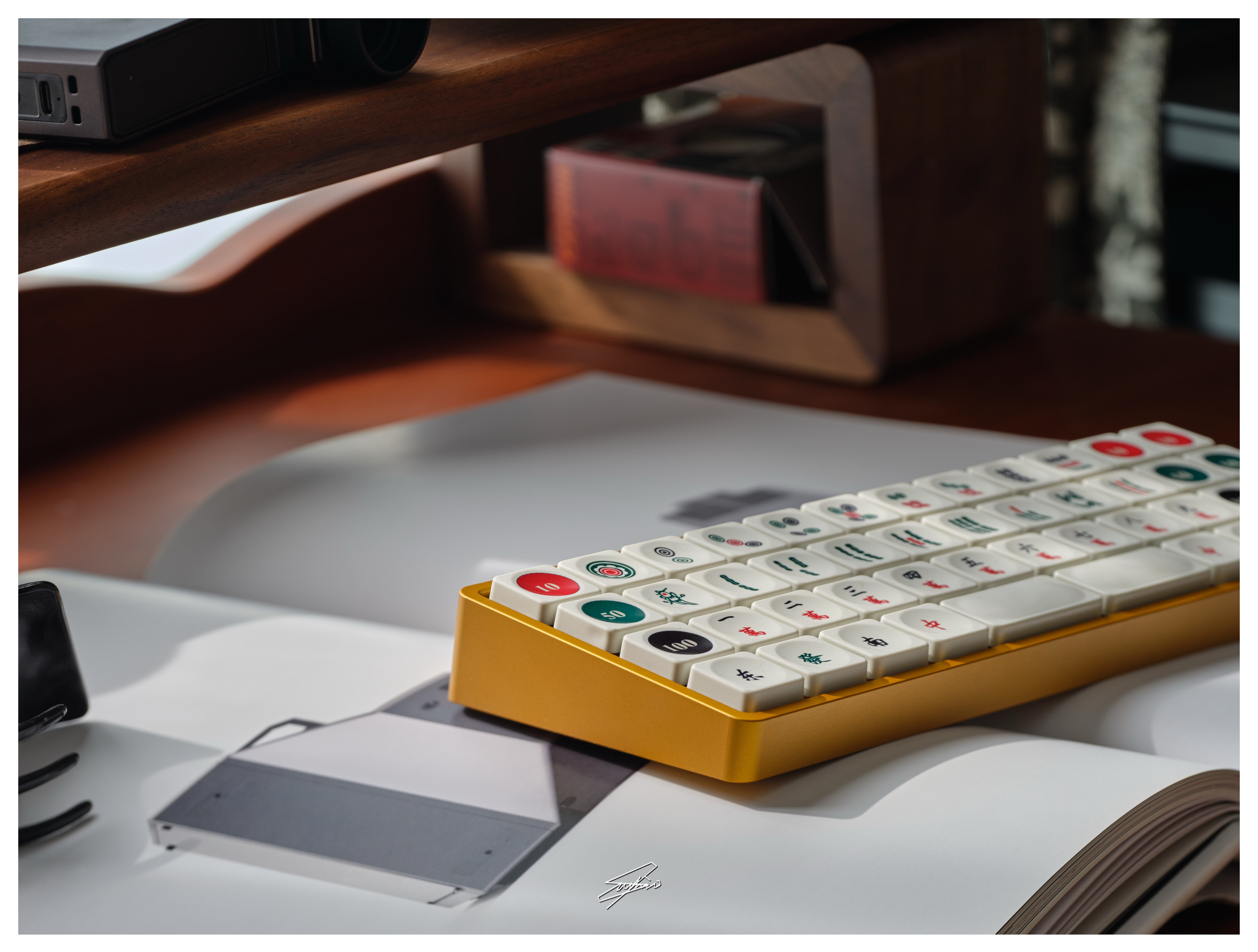 カスタムキーボード Niuniu@40 オーソリニア zFrontierからNiuniuの人気ロープロファイルキーボード「@40」の