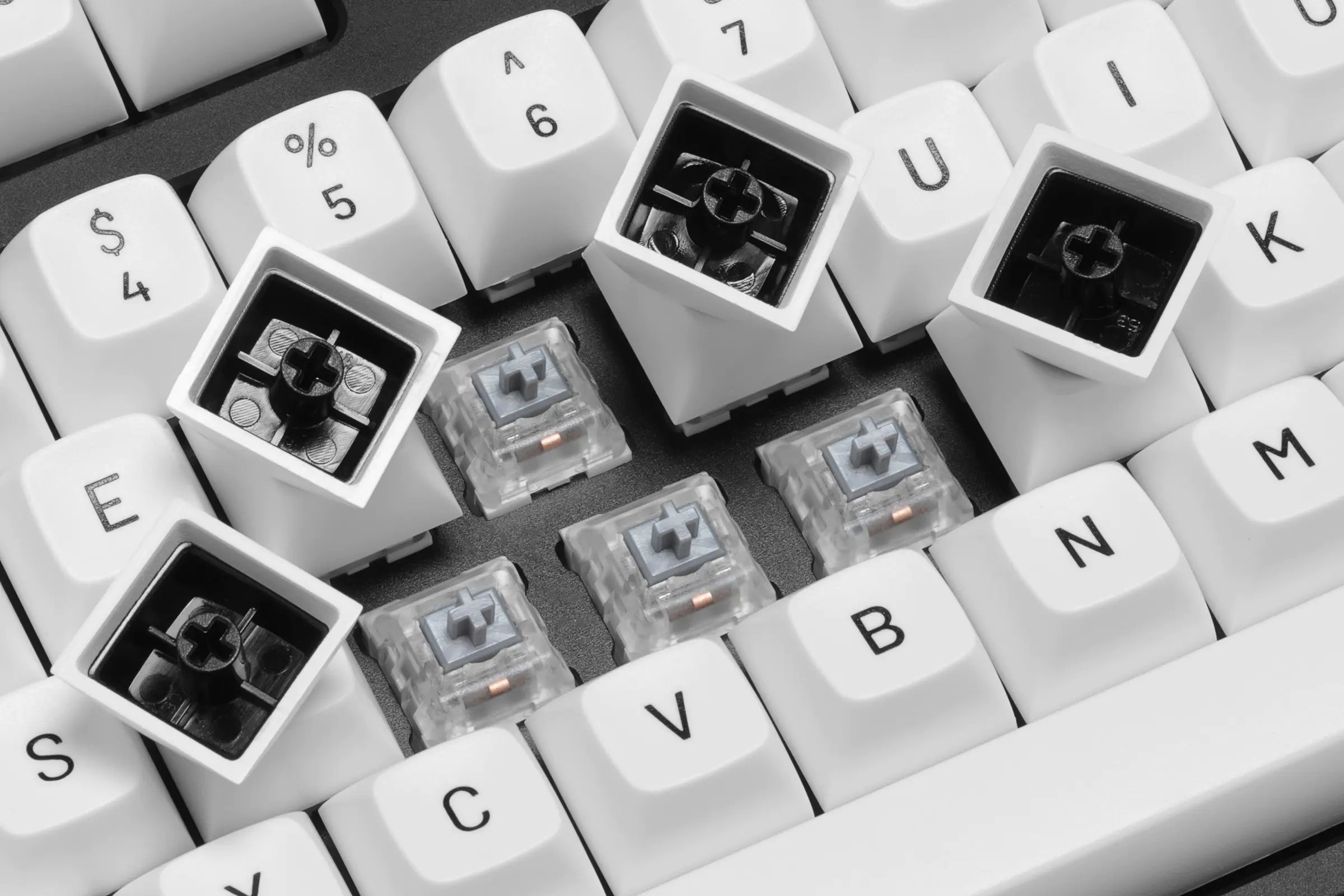 MT3 Black on White Keycaps - Thumbnail 2