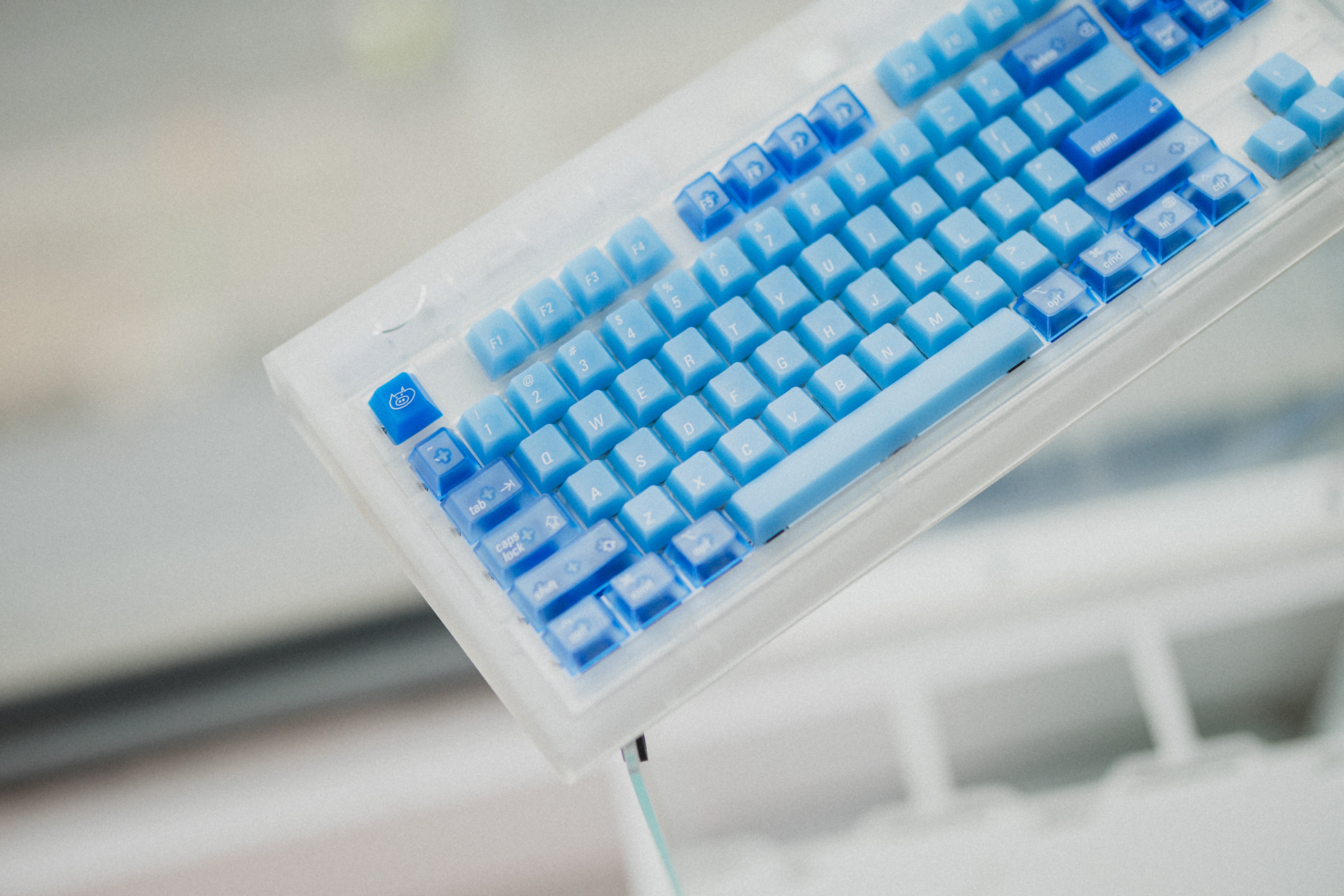[In Stock] LeleDesign Ocean Blue Cherry Profile Keycaps Set