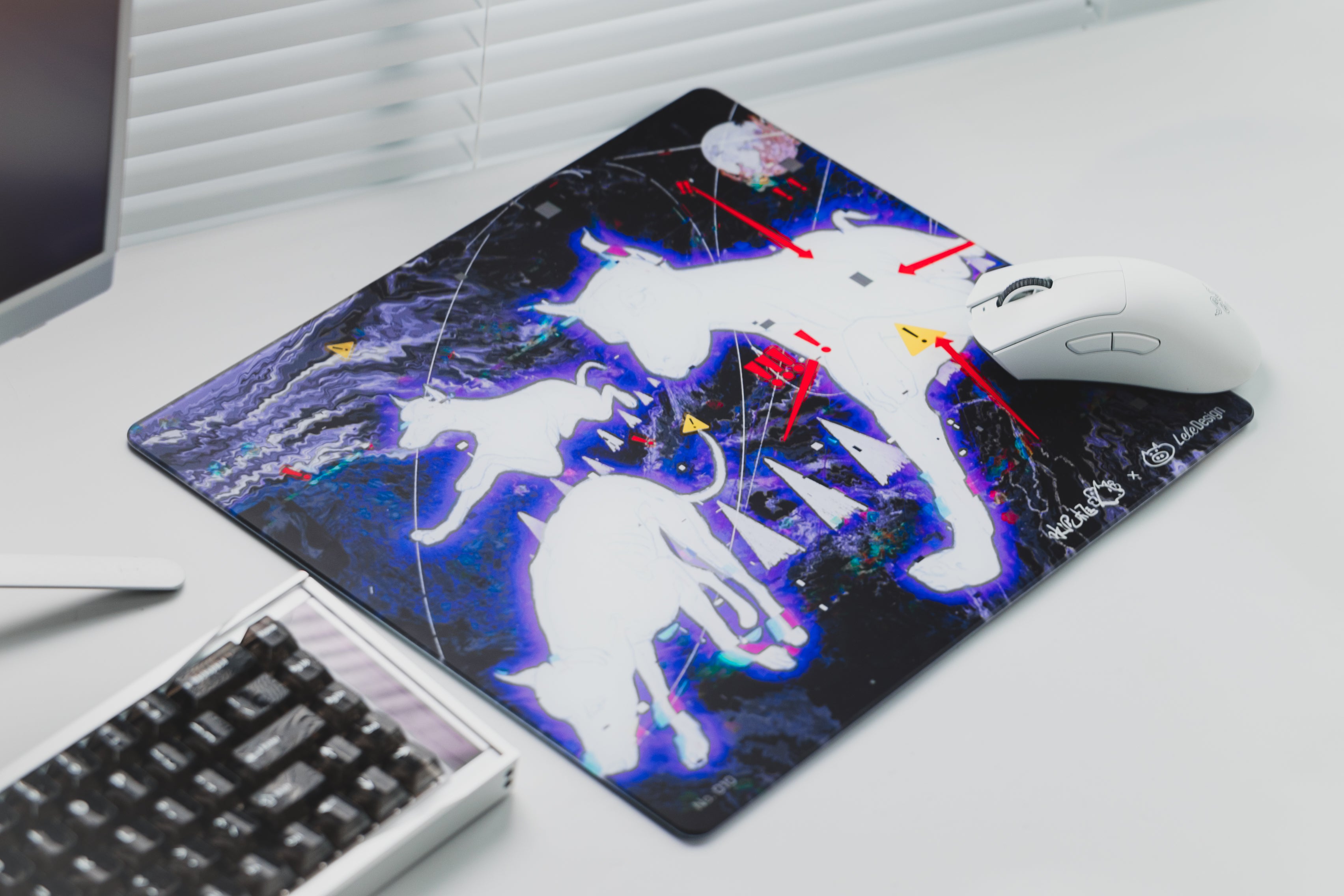 [In Stock] LeleDesign Curation Summer Camp Glass Mousepad（feat. 水泥框）