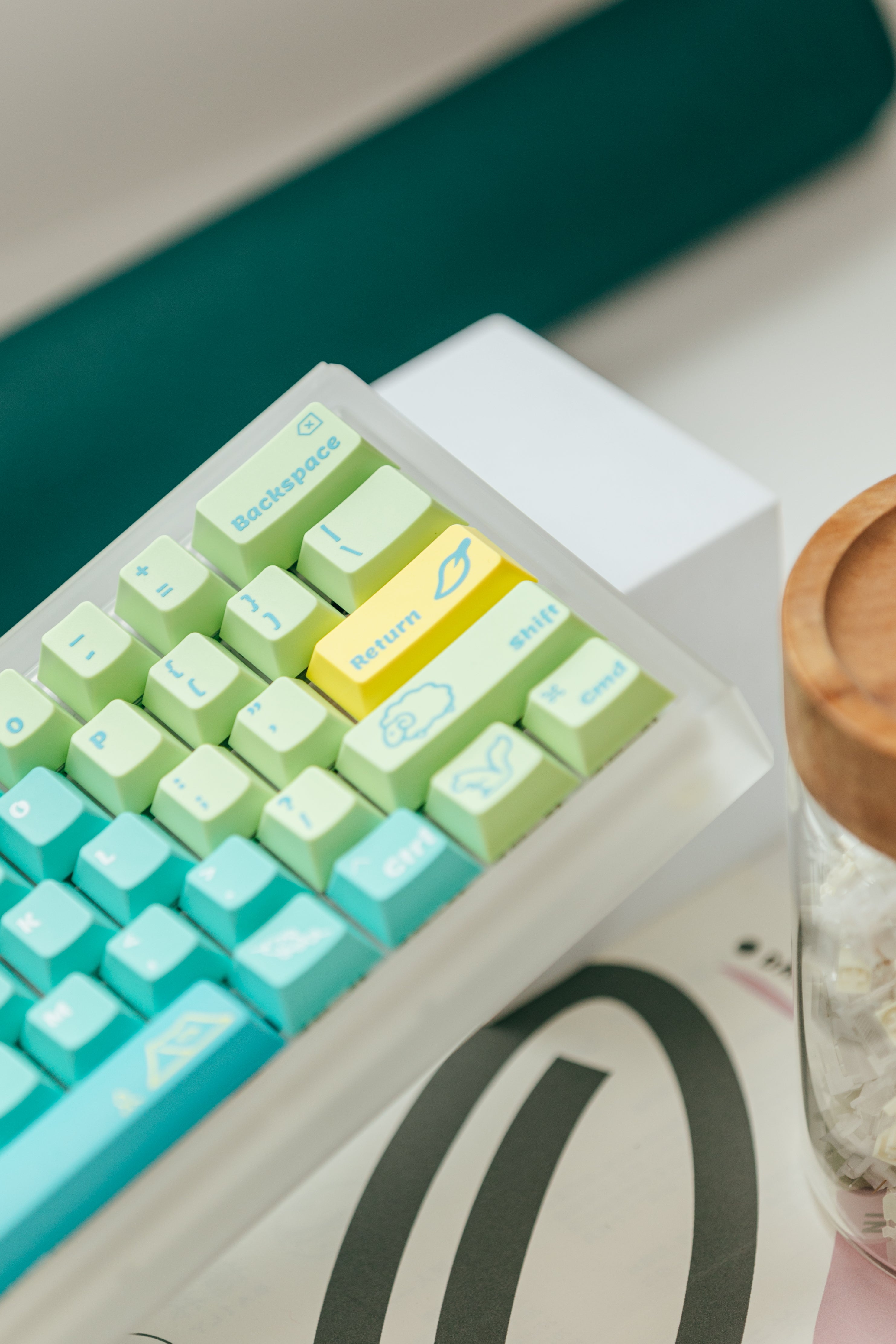 [In Stock] LeleLab Into the Wild Keycap Set