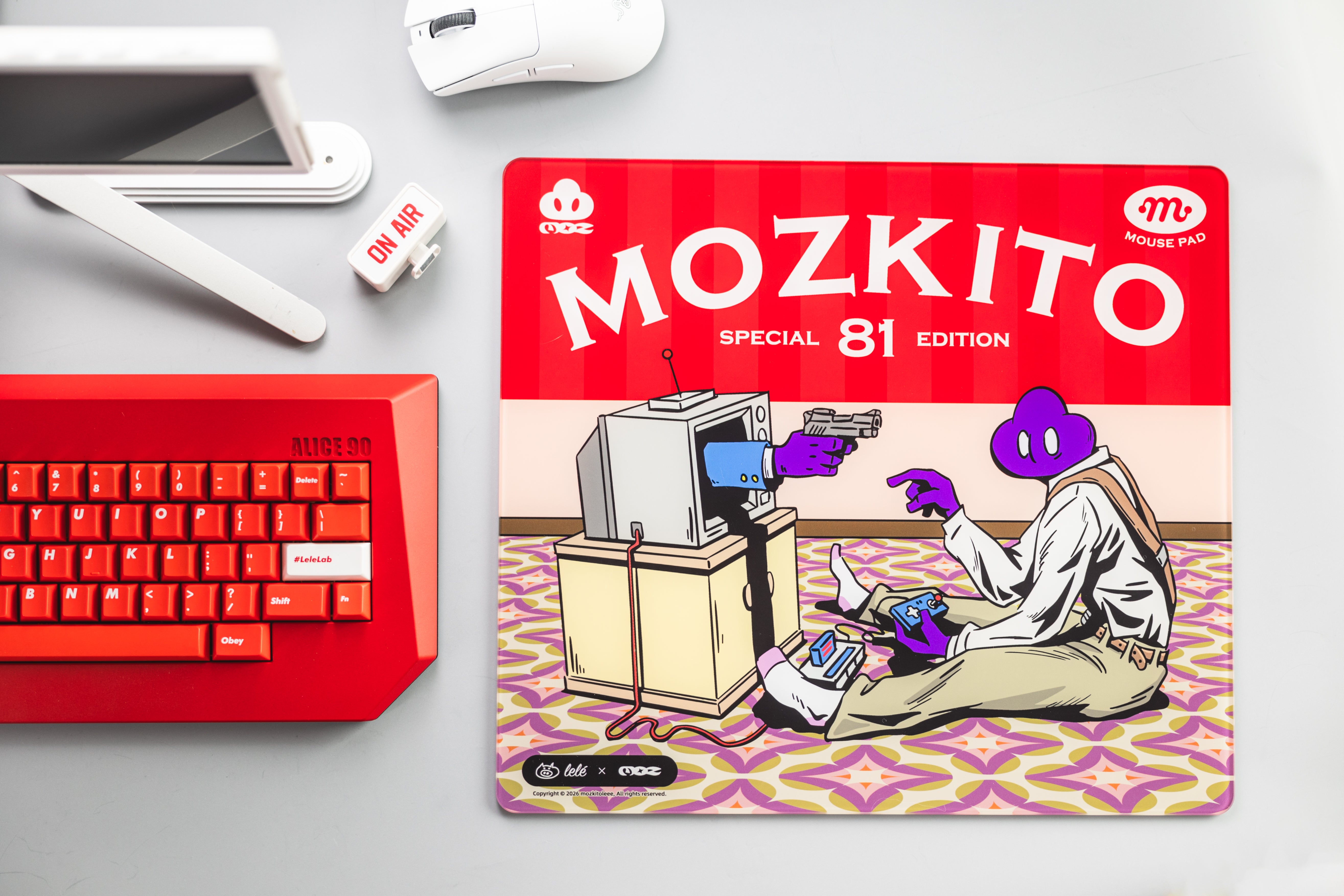 [In Stock] LeleDesign x Mozkito Leee Glass Mousepad