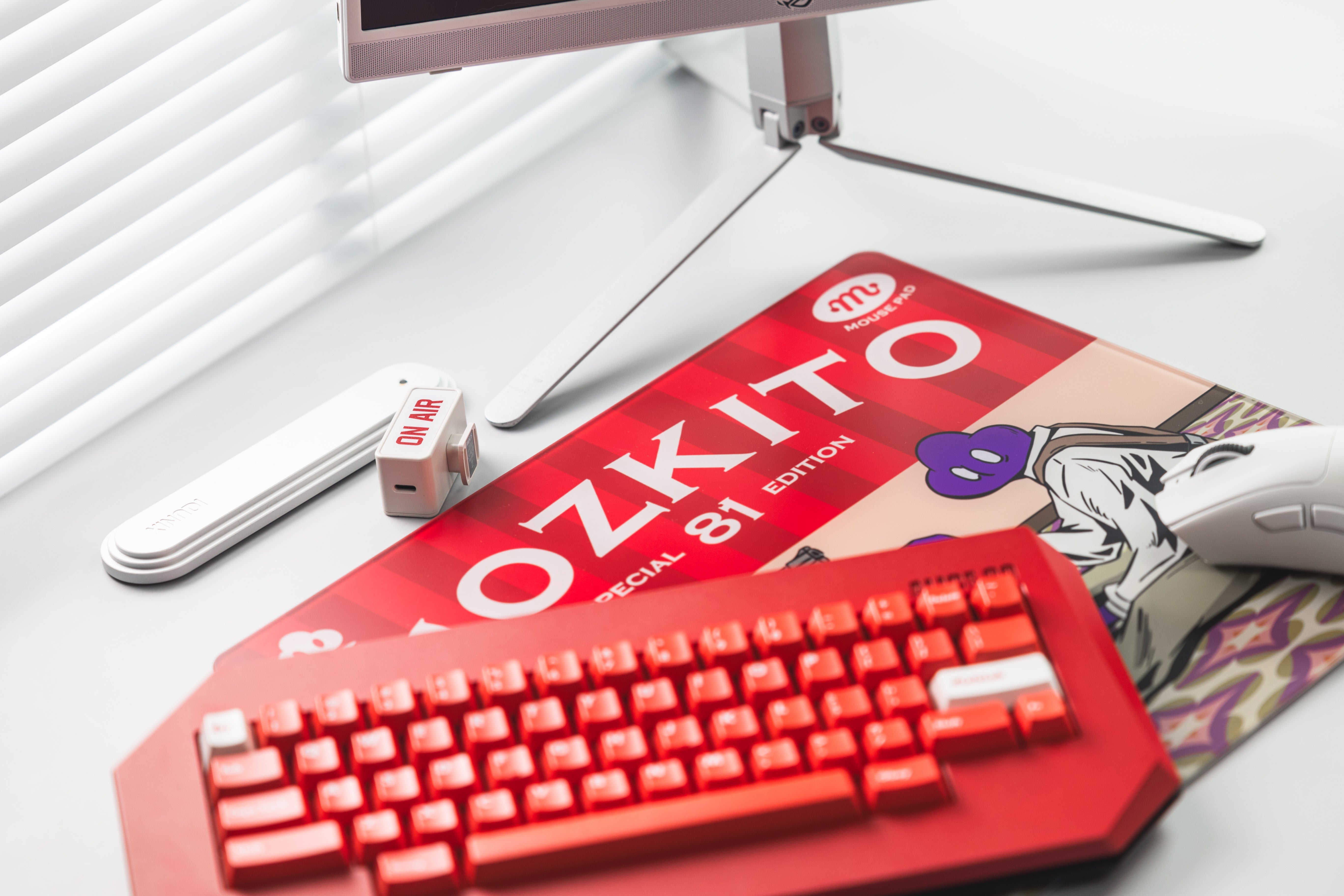 [In Stock] LeleDesign x Mozkito Leee Glass Mousepad