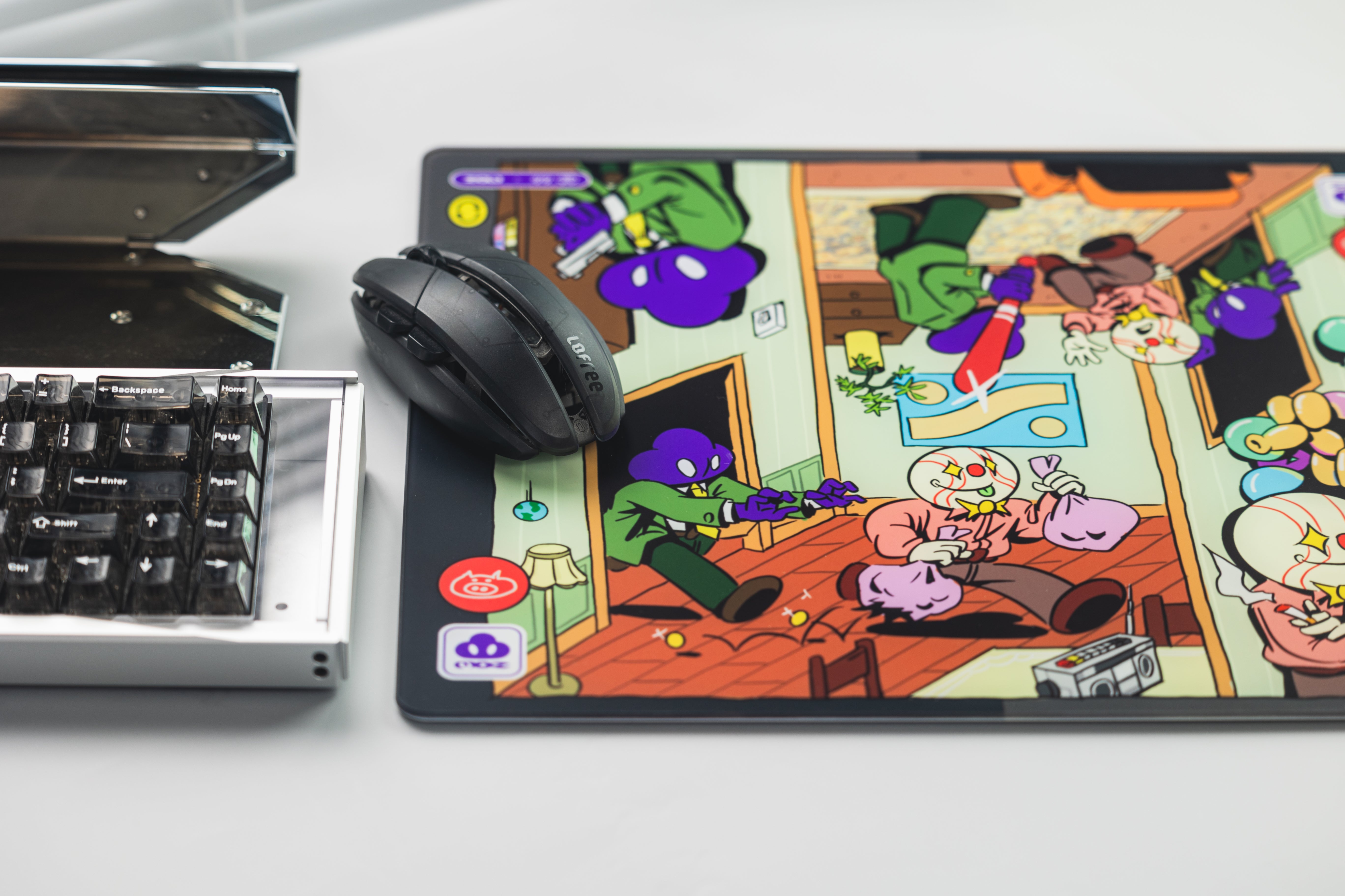 [In Stock] LeleDesign x Mozkito Leee Glass Mousepad
