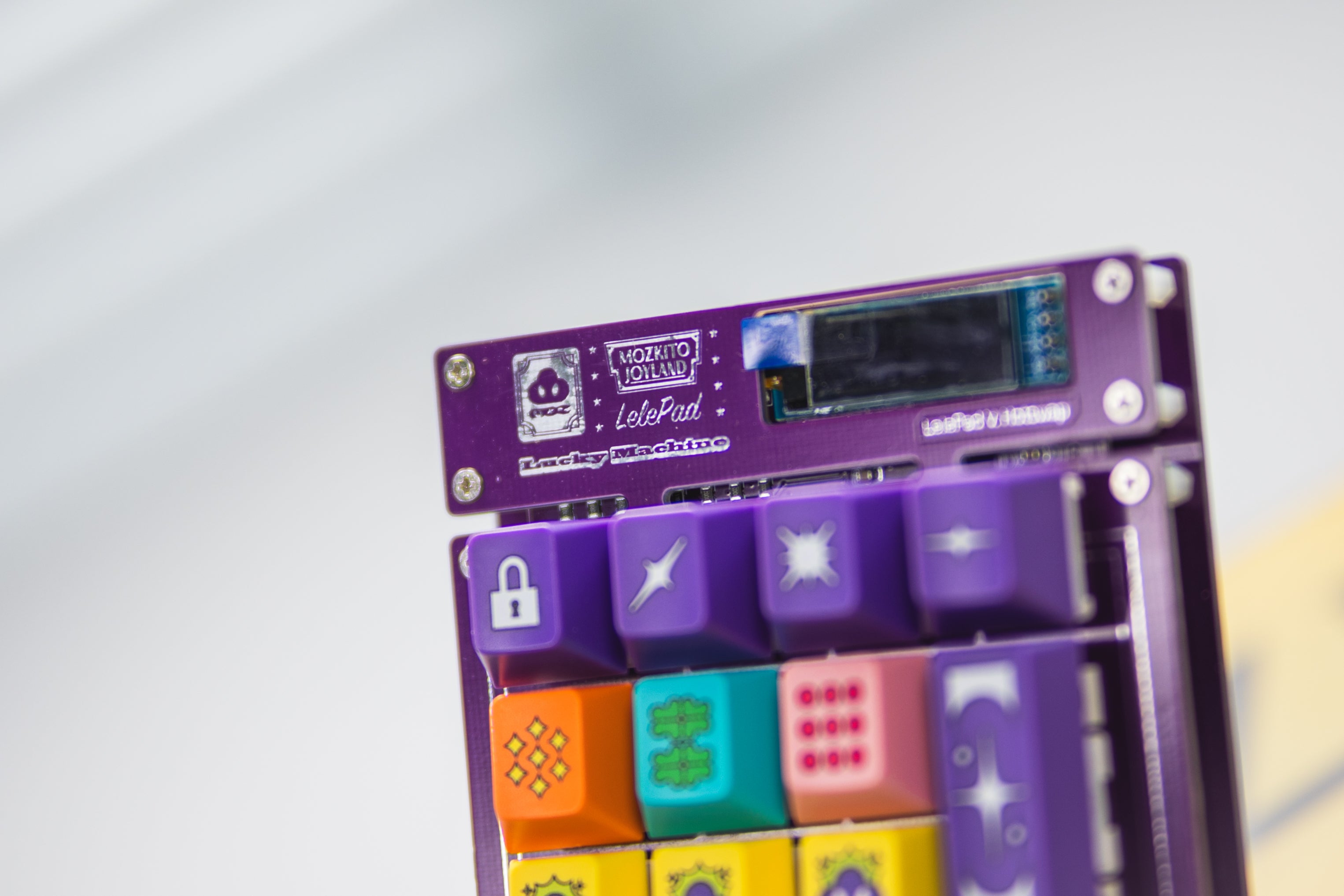 [In Stock] LeleDesign x Mozkito Leee Mechanical Numpad/Macropad