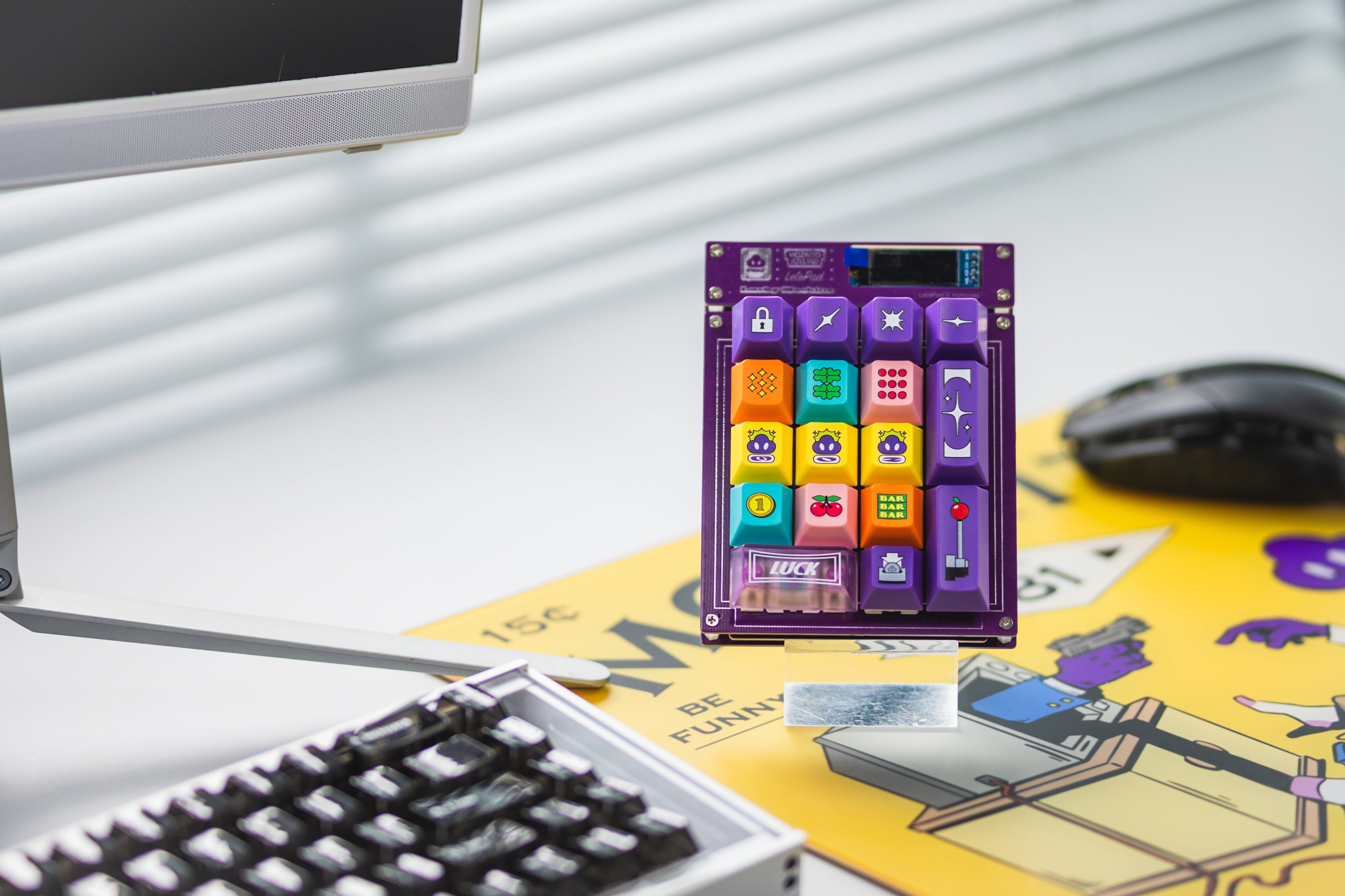 [In Stock] LeleDesign x Mozkito Leee Mechanical Numpad/Macropad