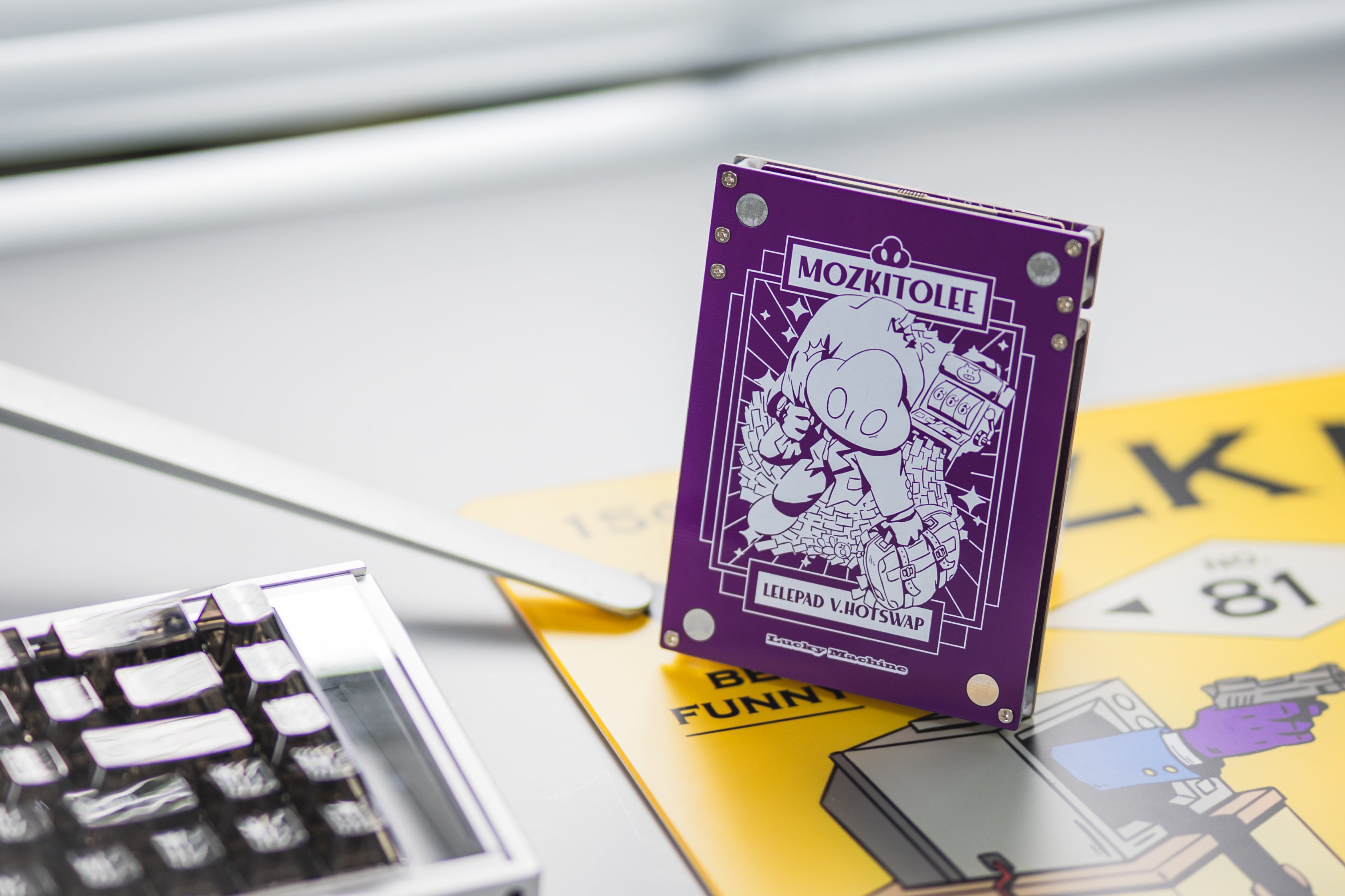 [In Stock] LeleDesign x Mozkito Leee Mechanical Numpad/Macropad
