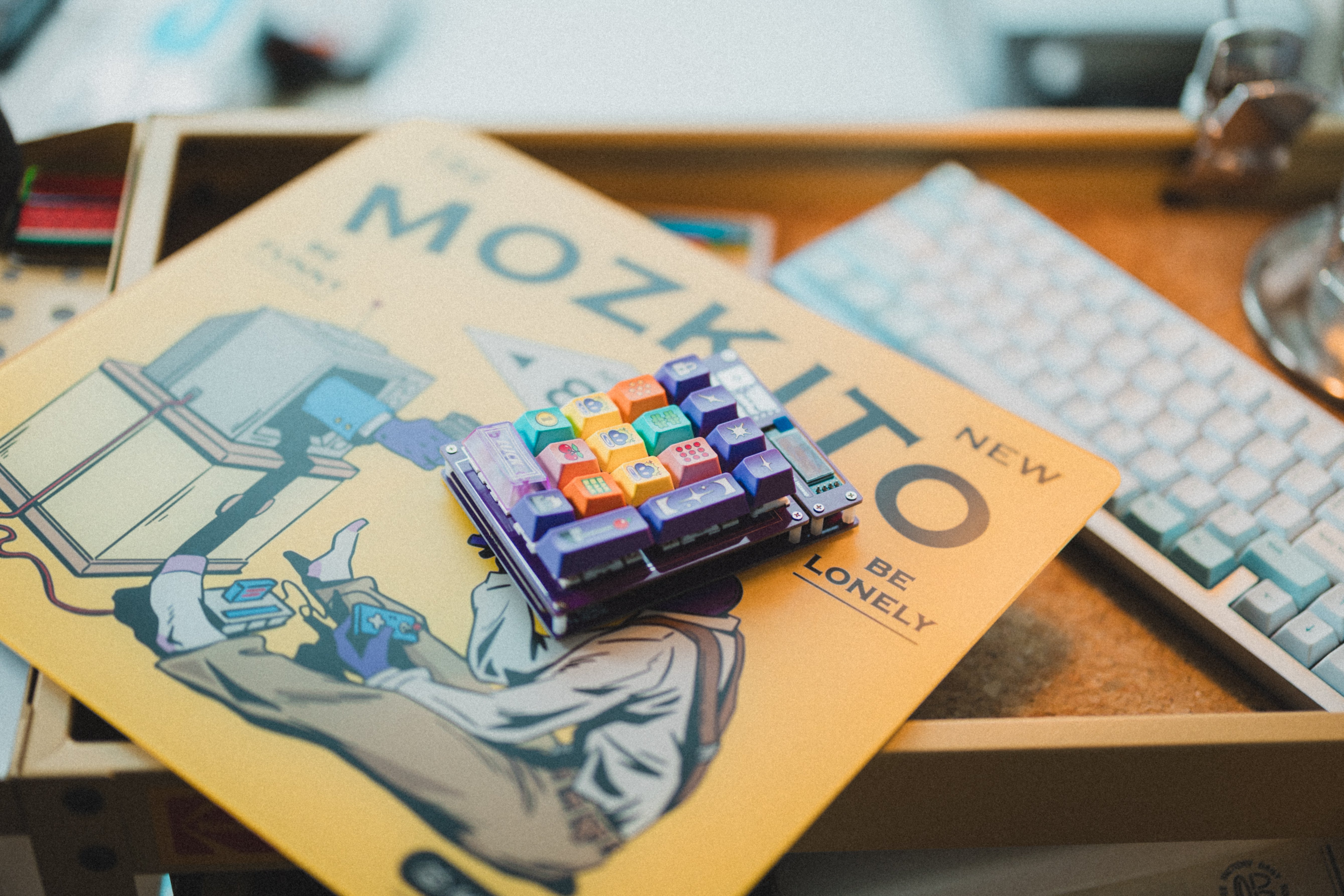 [In Stock] LeleDesign x Mozkito Leee Mechanical Numpad/Macropad