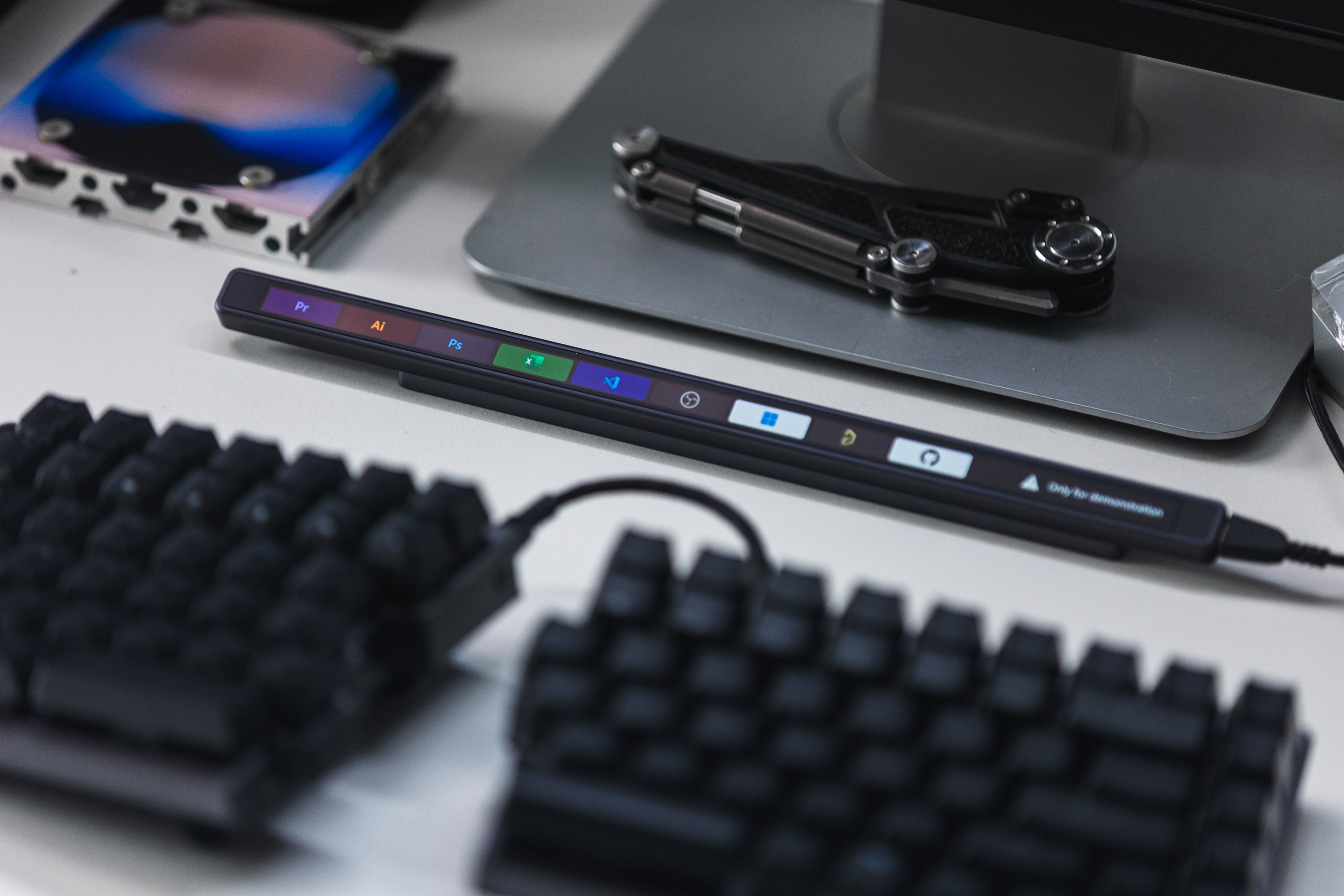 Flexbar Enilinx Bar ホワイト Touch Bar In Stock] Flexbar: A Versatile & Fully Customizable Touch-Bar Solutio