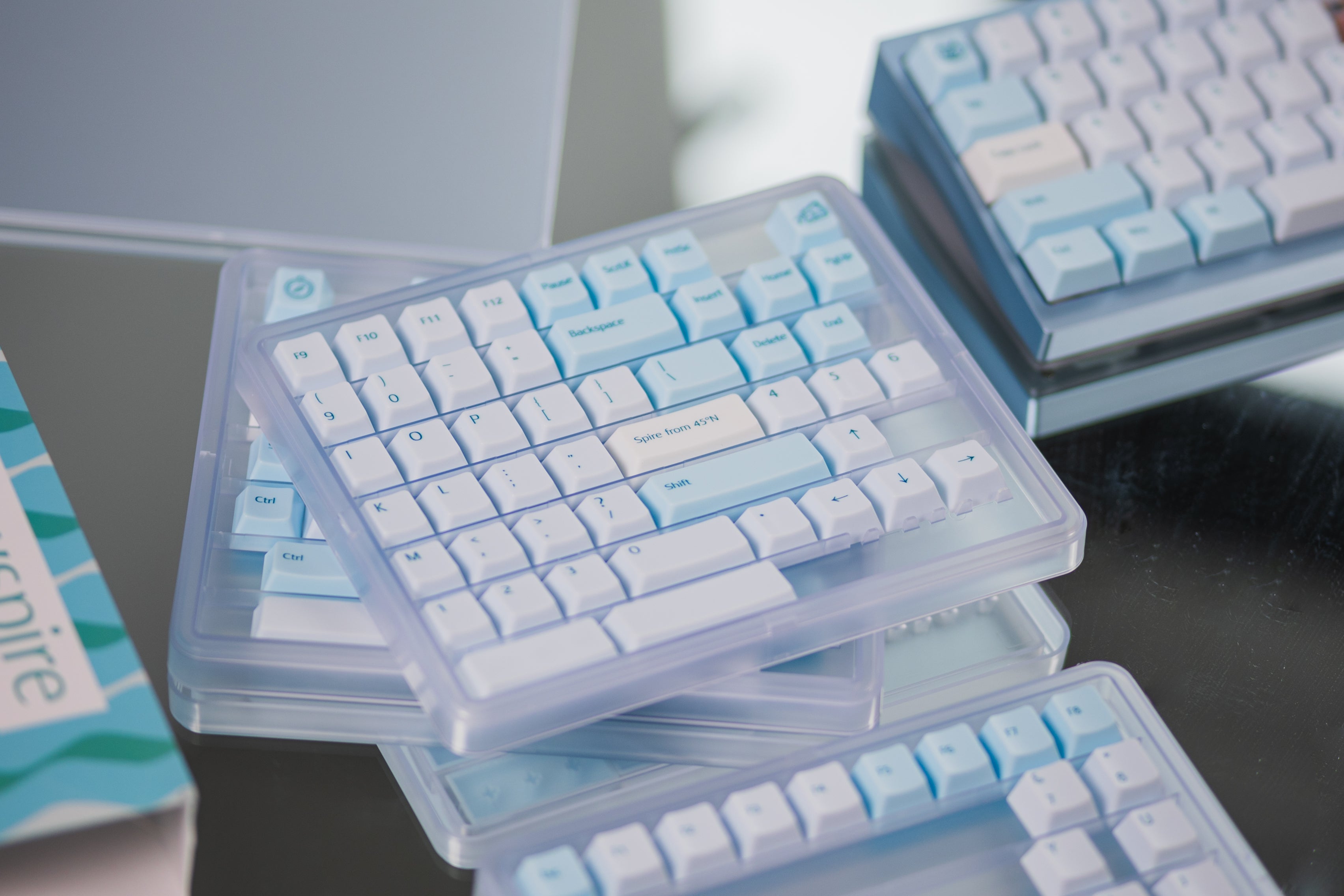 [In Stock] LeleLab x Cheese Snowspire Lake Keycaps Set