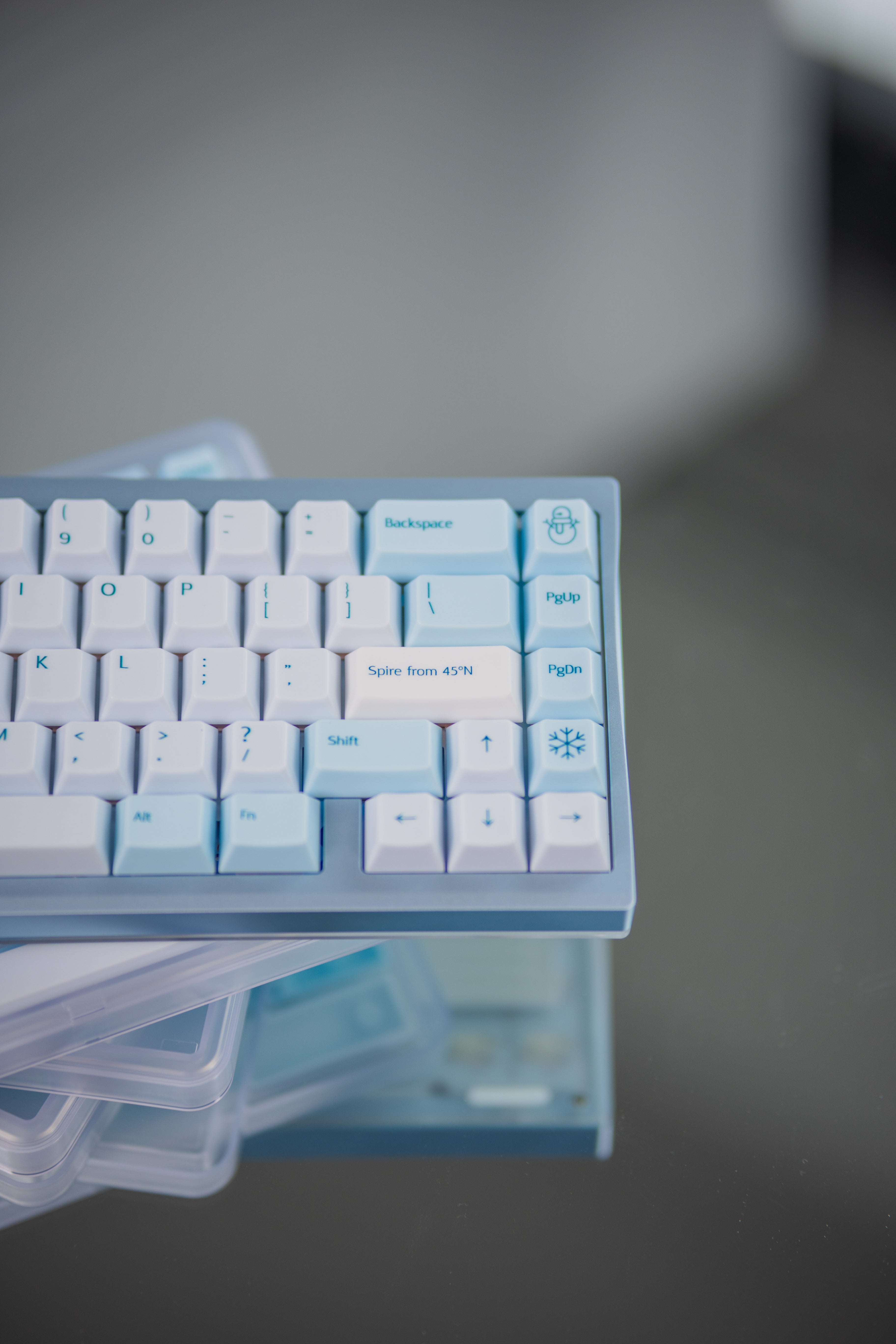 [In Stock] LeleLab x Cheese Snowspire Lake Keycaps Set