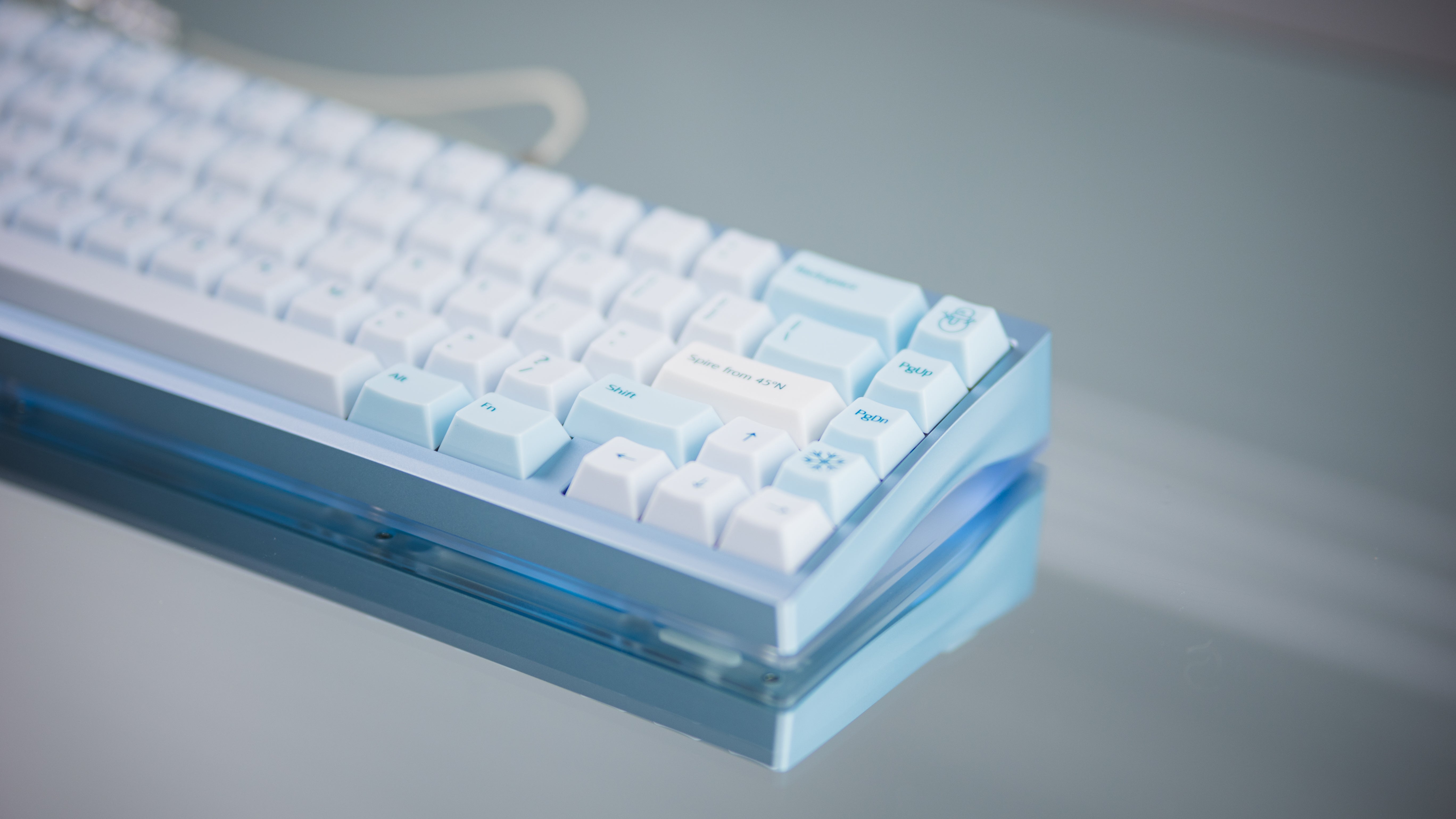 [In Stock] LeleLab x Cheese Snowspire Lake Keycaps Set