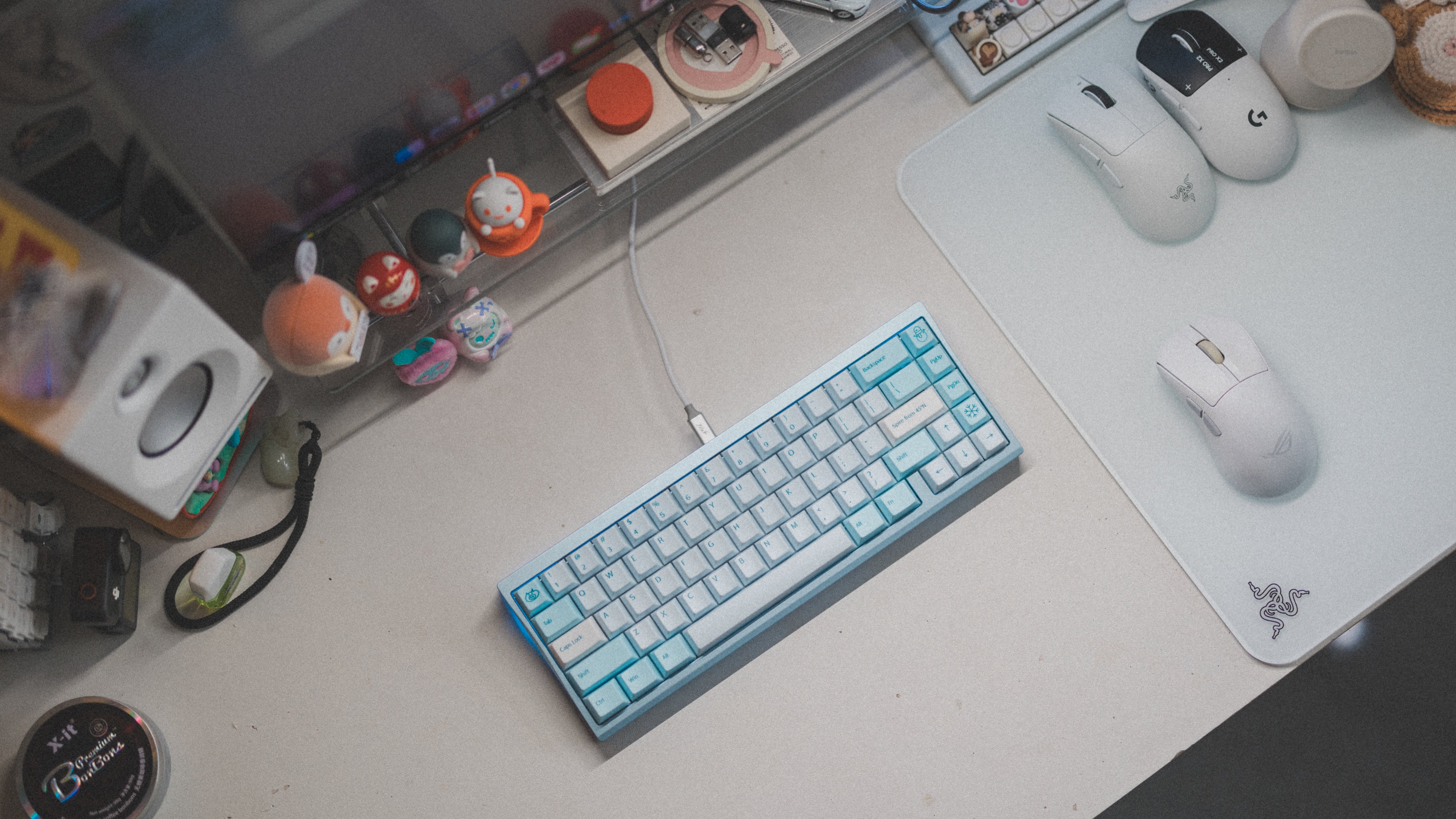 [In Stock] LeleLab x Cheese Snowspire Lake Keycaps Set