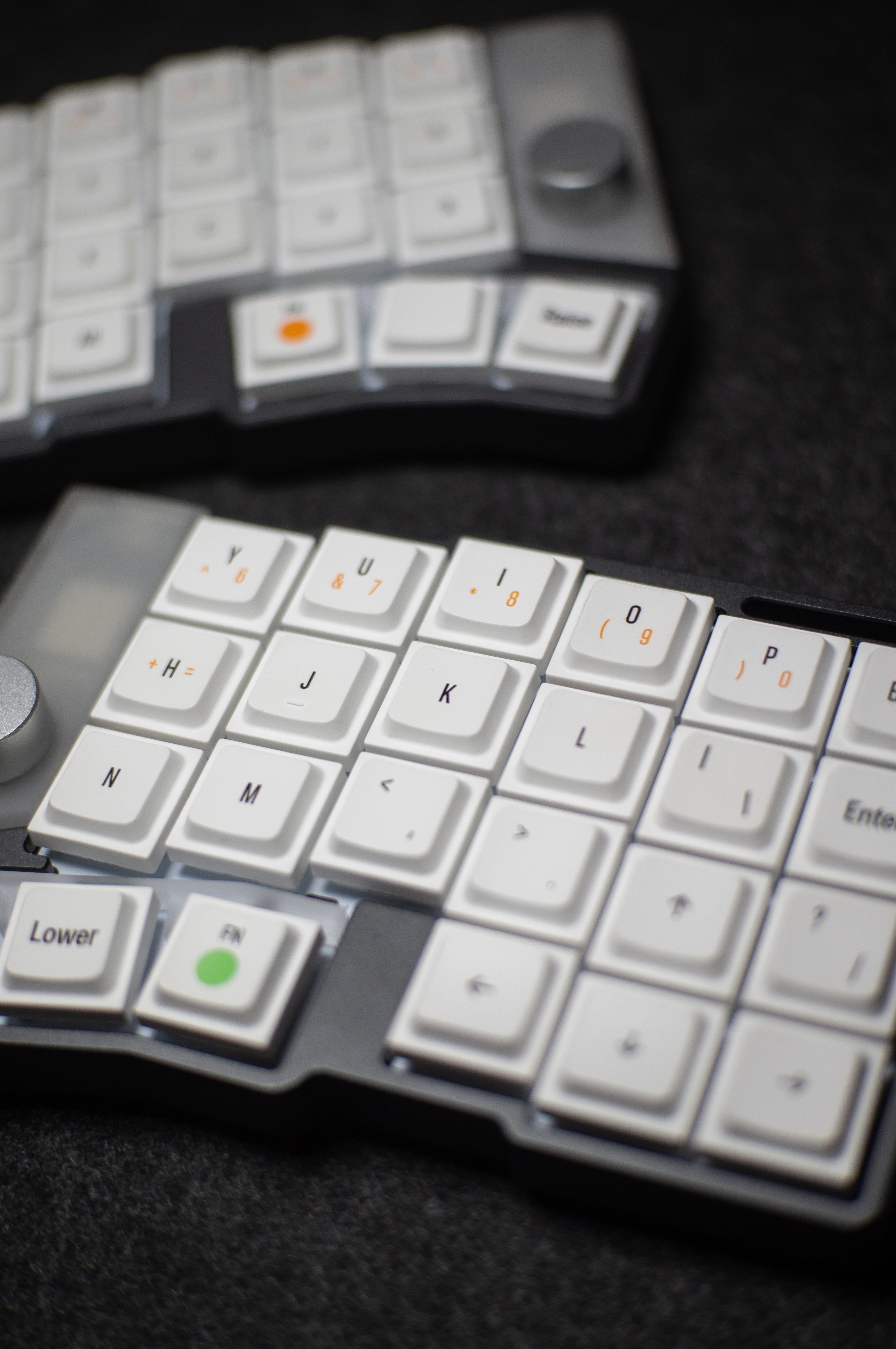 [Pre Order] Cornix Tented Low Profile Split Ergo Keyboard by JZF