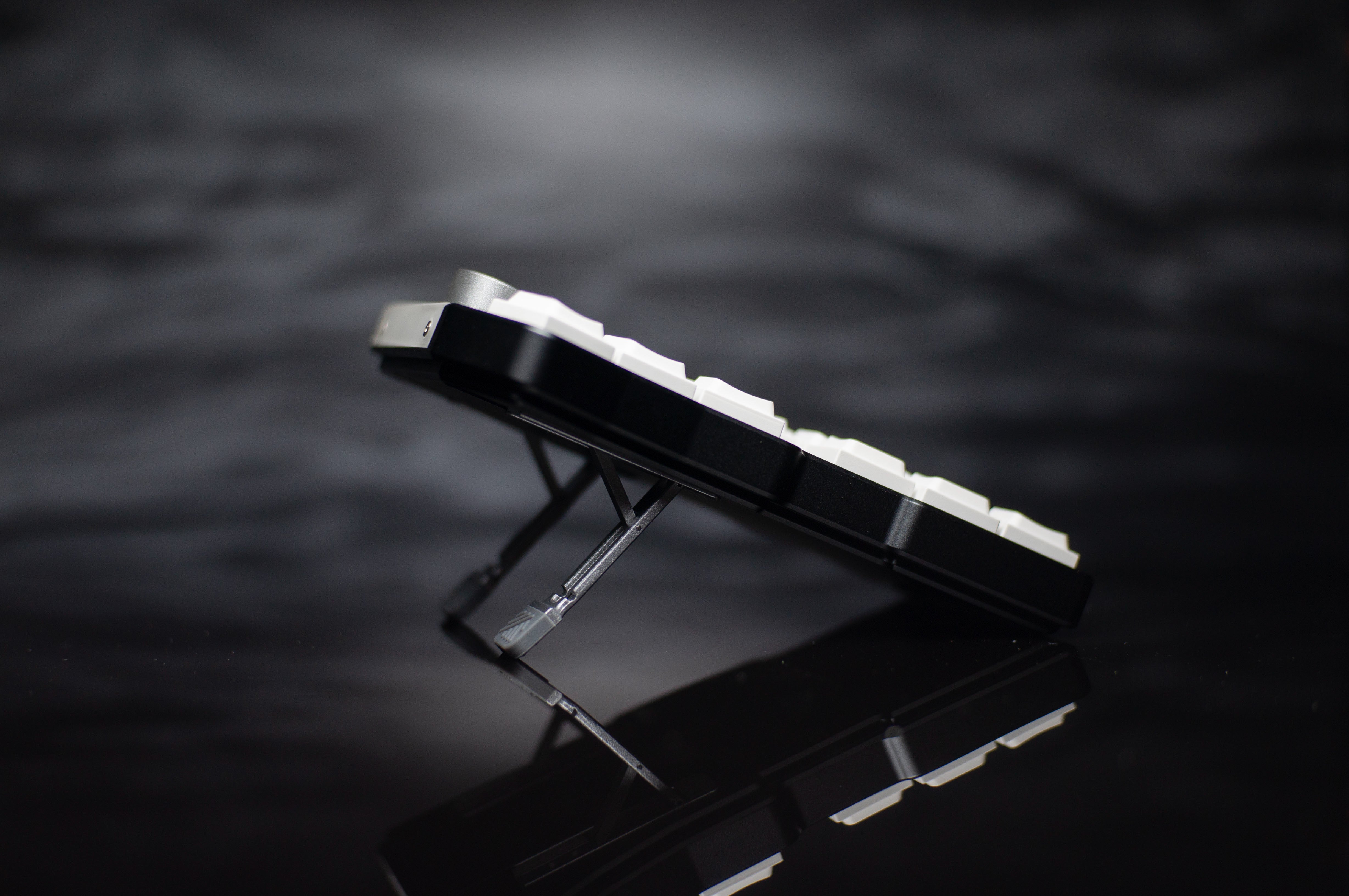 [Pre Order] Cornix Tented Low Profile Split Ergo Keyboard by JZF