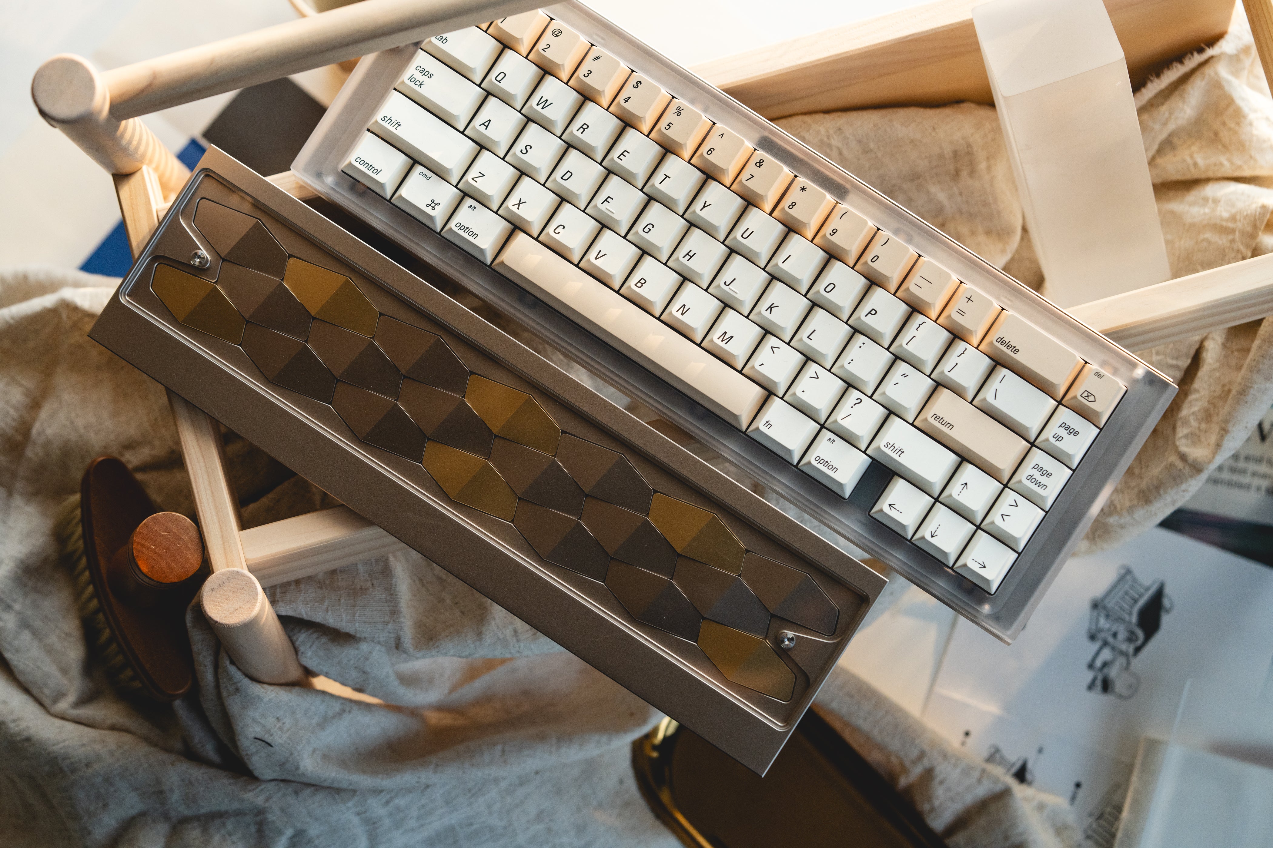 [In Stock] Dragon Scales Wrist Rest 65%-Silicone Connector Version