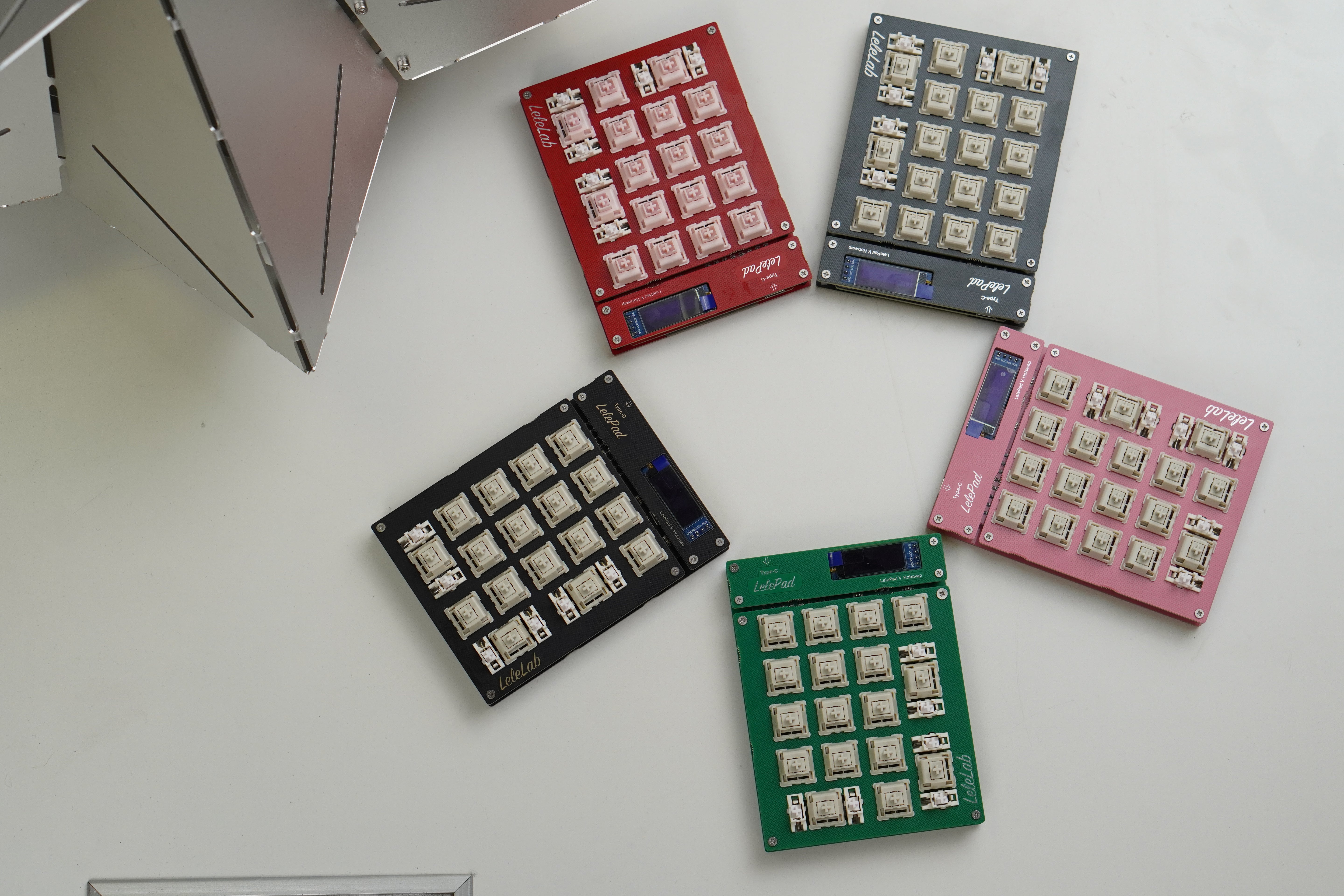 [In Stock] Lelepad Custom Numpad/Macropad Hotswappable Keyboard