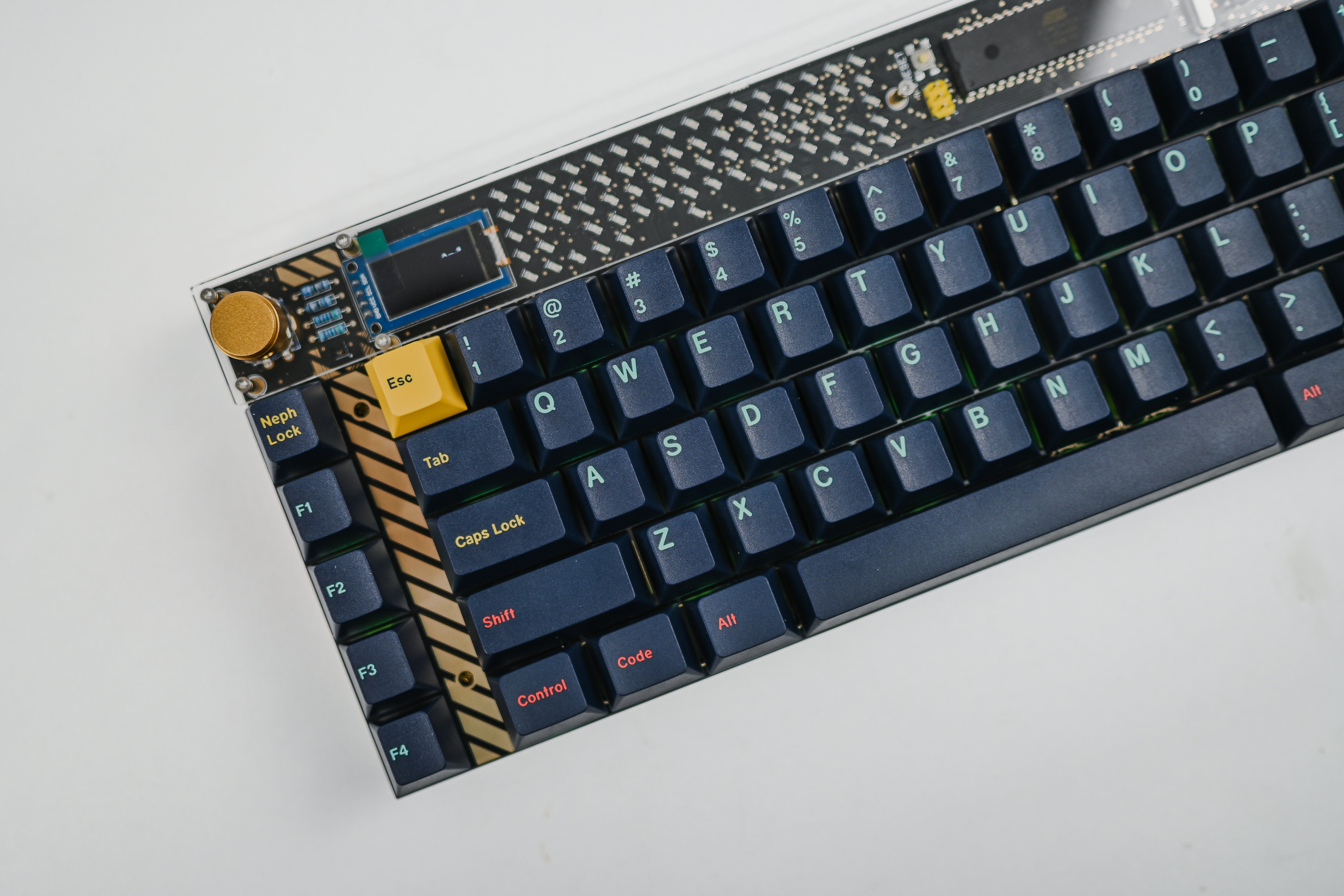 [In Stock] Lelelab Y2K 76 x GMK Metropolis PreBuilt Ready-to-use Keyboard