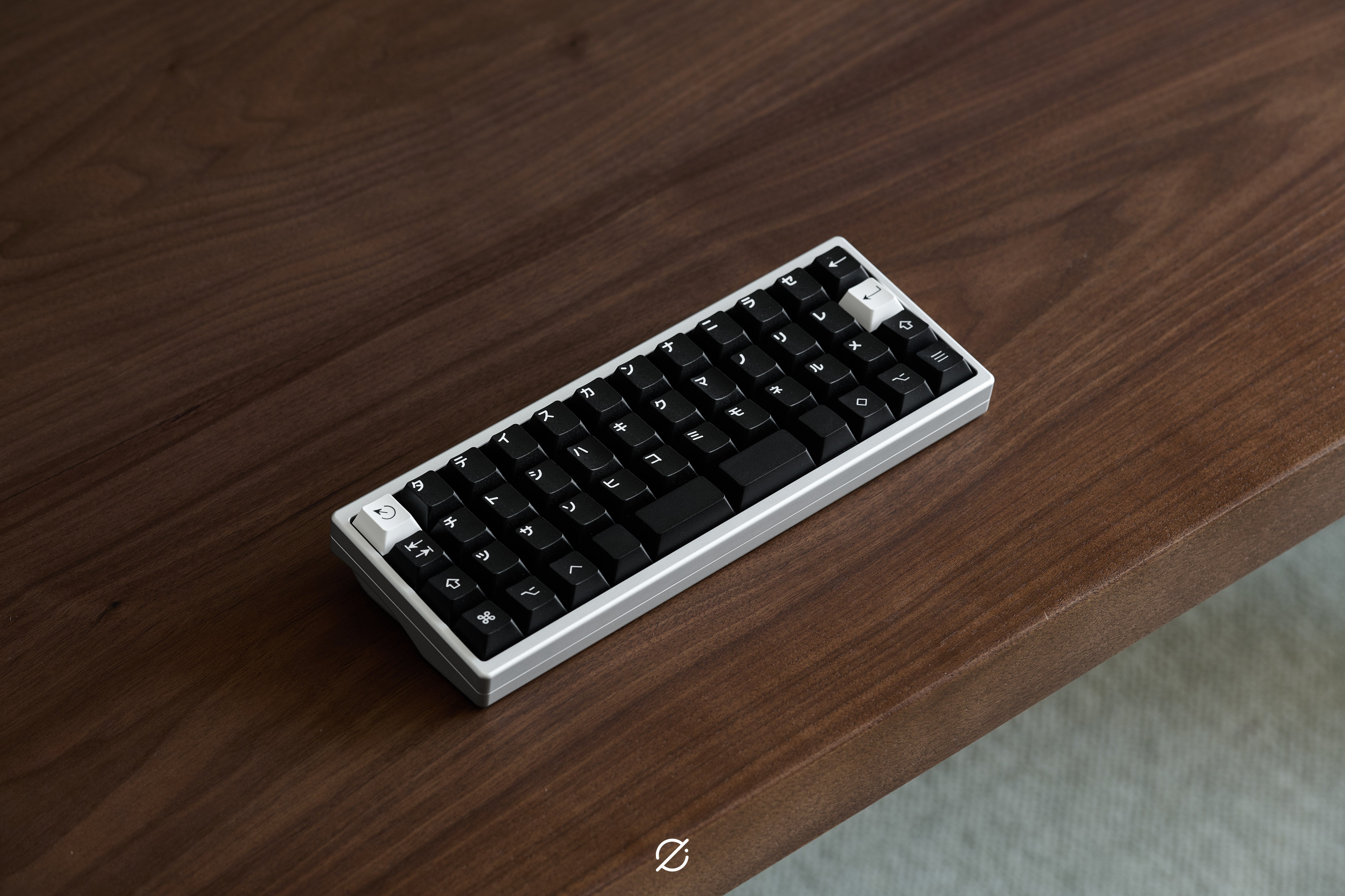 Pre-Order] STAGGERED Roly-poly 40 R3 Keyboard Kit by Niuniu