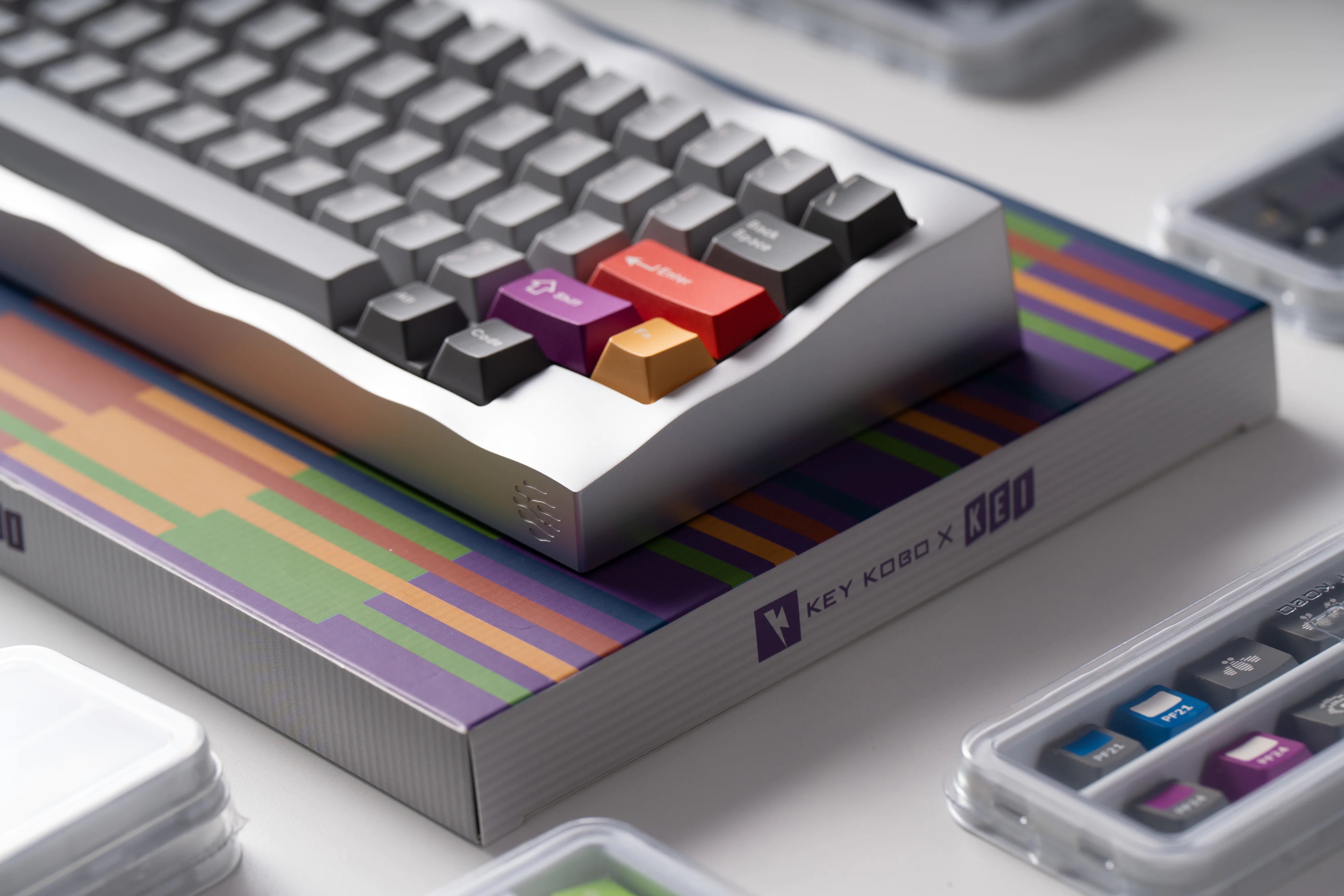 [In Stock] Zer Studio Waves 60 Custom Keyboard kit