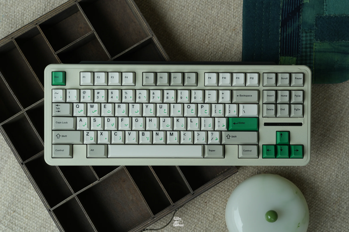 [In Stock] Space80: Apollo’s Cyber Armor keyboard kit By Gray Studio