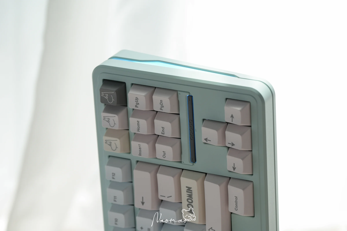 [In Stock] Space80: Apollo’s Cyber Armor keyboard kit By Gray Studio