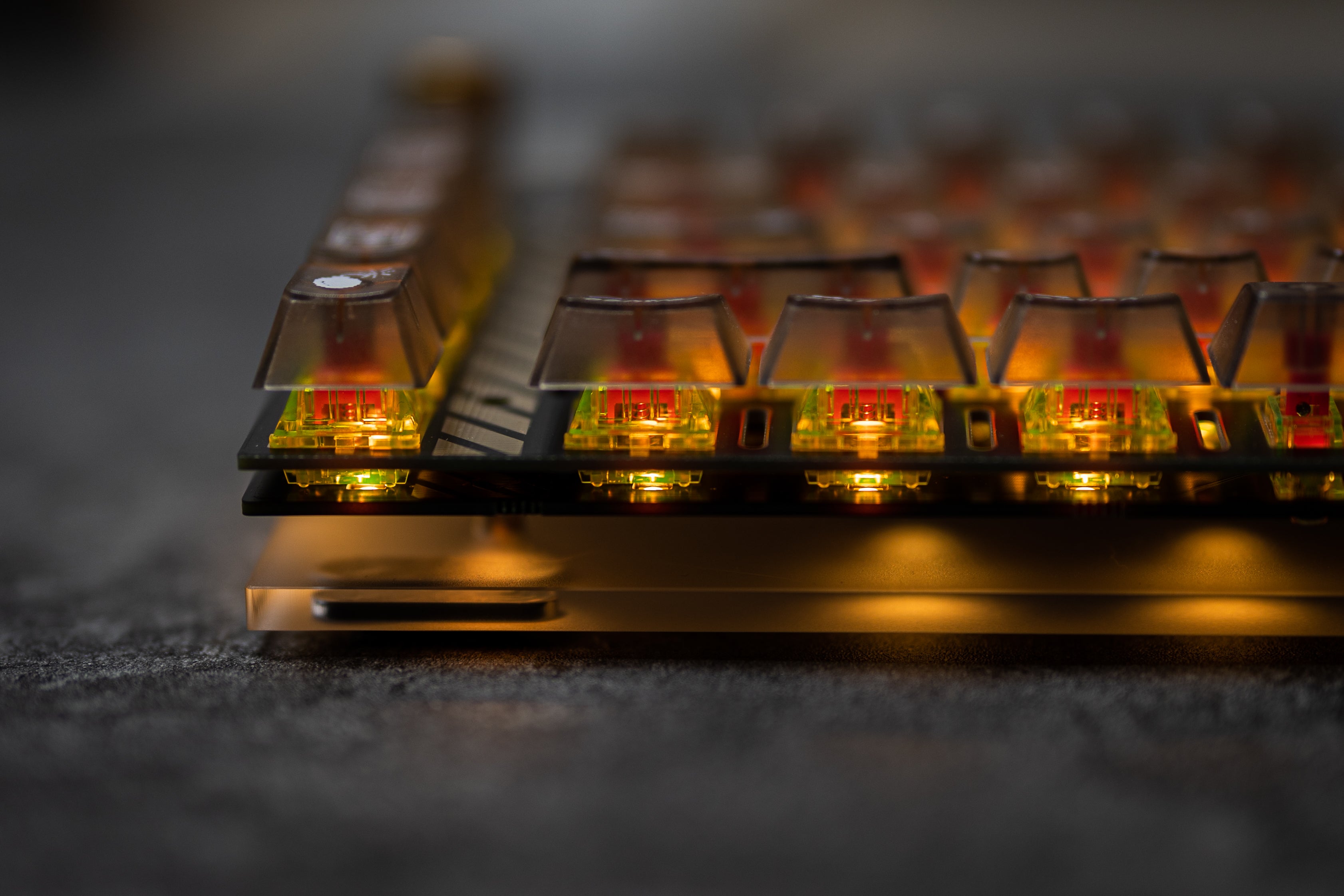 In Stock] Lelelab Y2K 76 Hotswap Mechanical Keyboard Kit