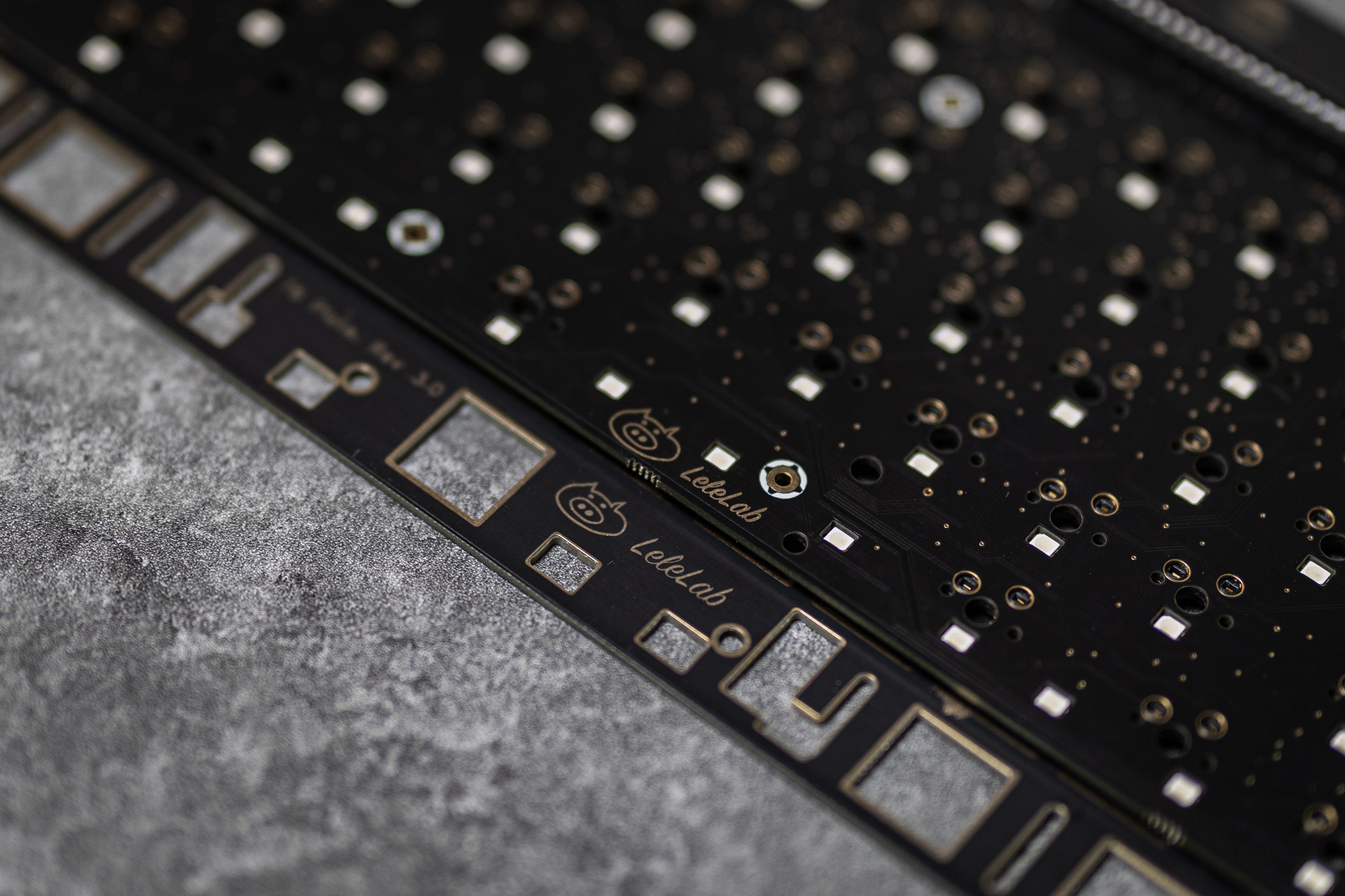 In Stock] Lelelab Y2K 76 Hotswap Mechanical Keyboard Kit